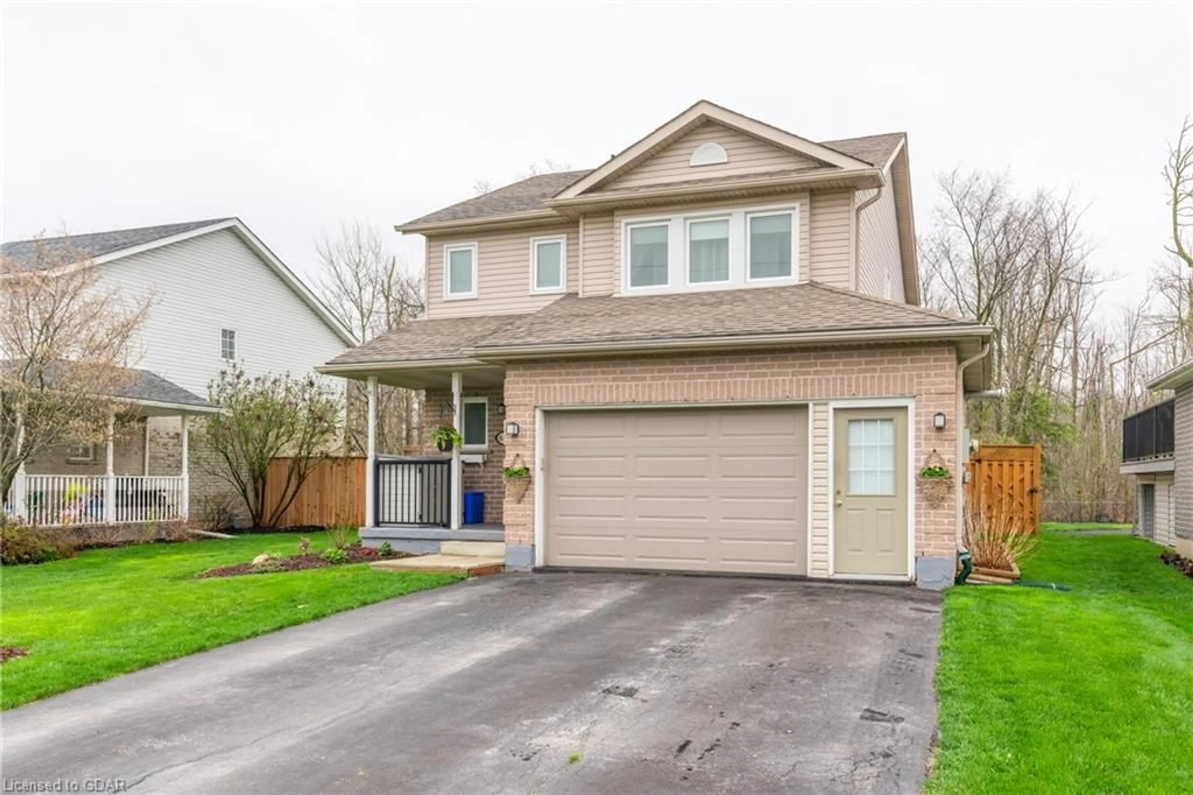 Frontside or backside of a home for 848 Scotland St, Fergus Ontario N1M 3R9