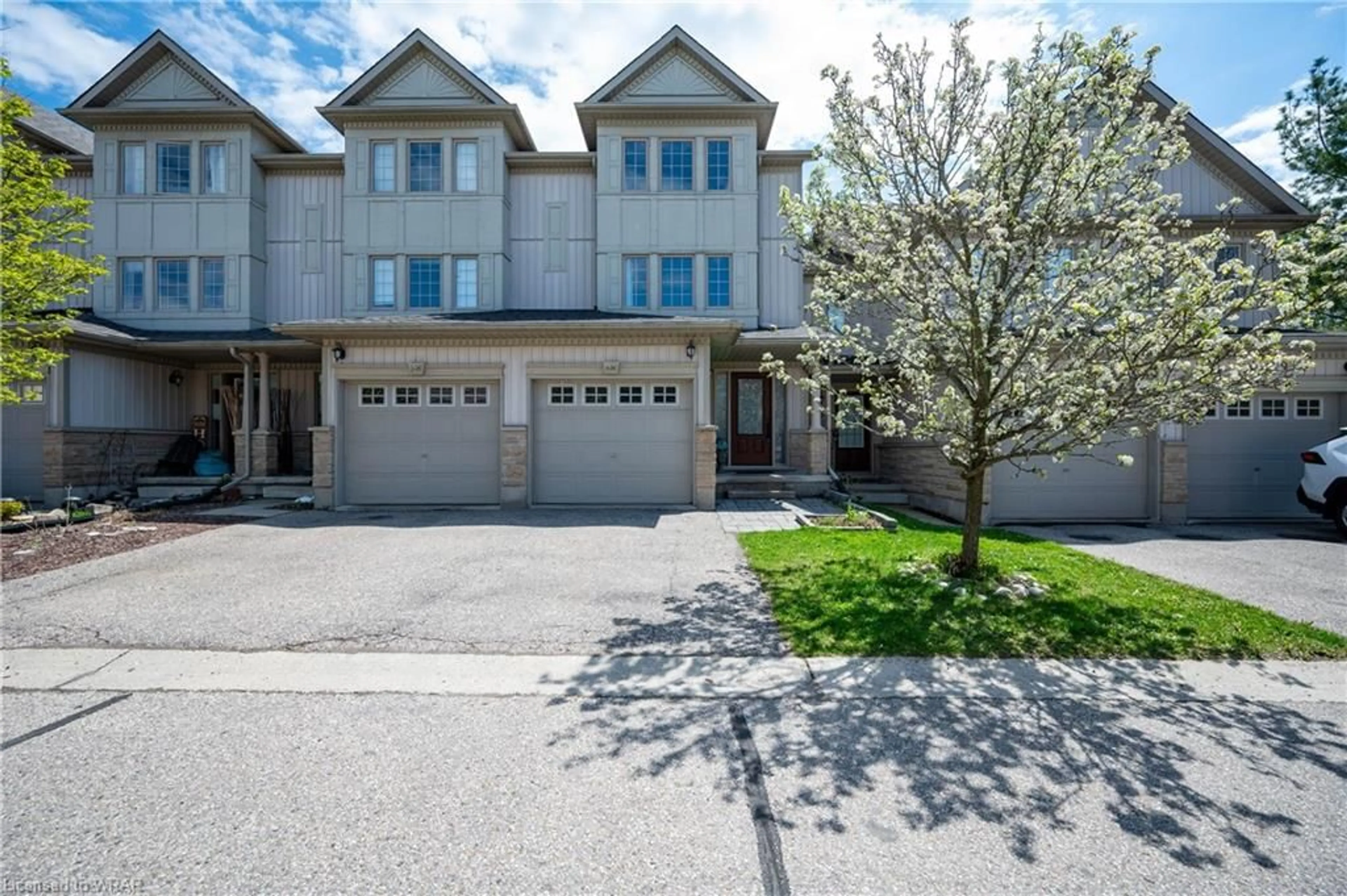 A pic from exterior of the house or condo for 85 Bankside Dr #D26, Kitchener Ontario N2N 3M4