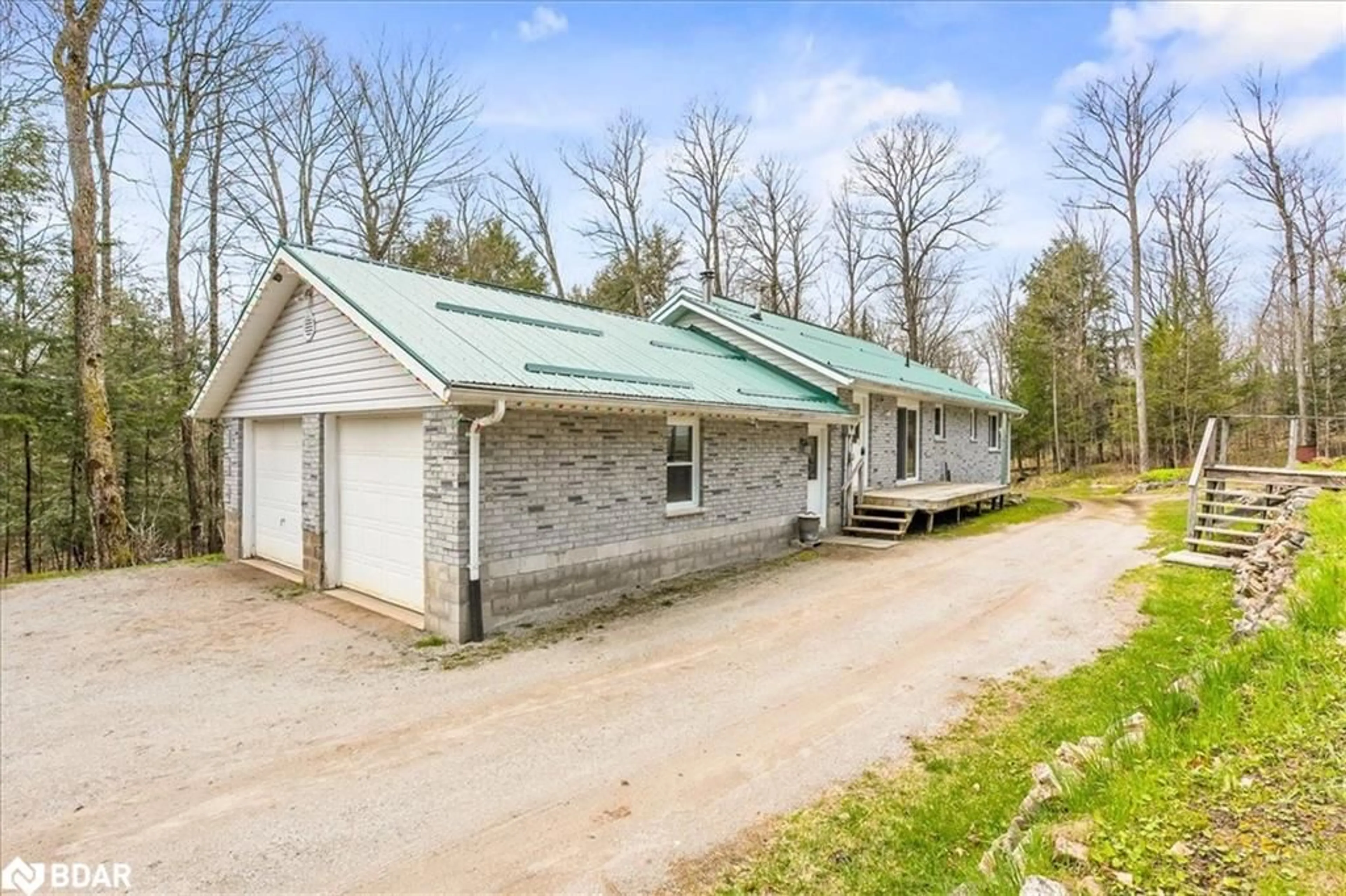 Cottage for 1055 Sugar Bush Lane, Minden Ontario K0M 2K0