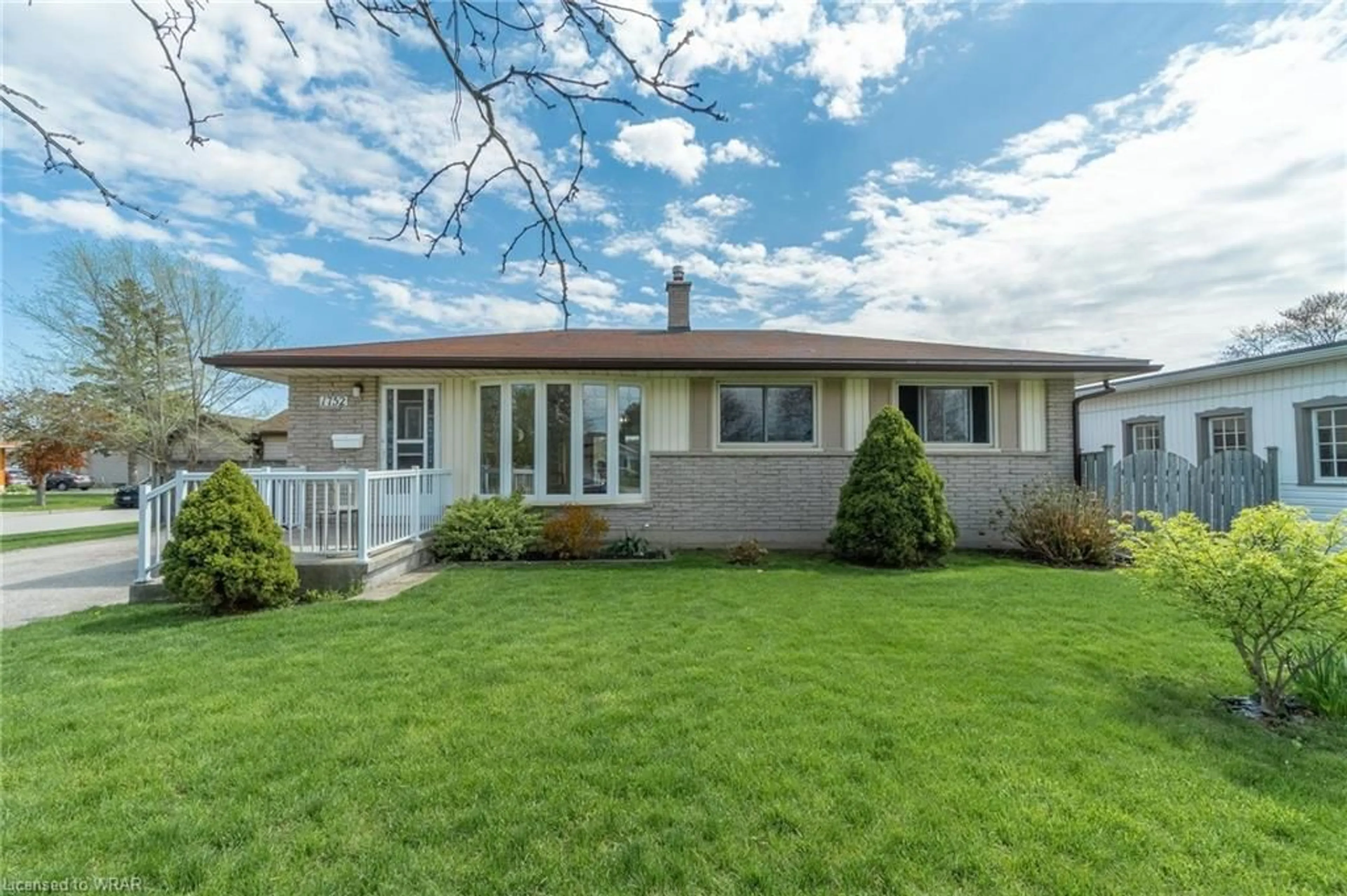Frontside or backside of a home for 1752 Daleview Cres, Cambridge Ontario N3H 4R5