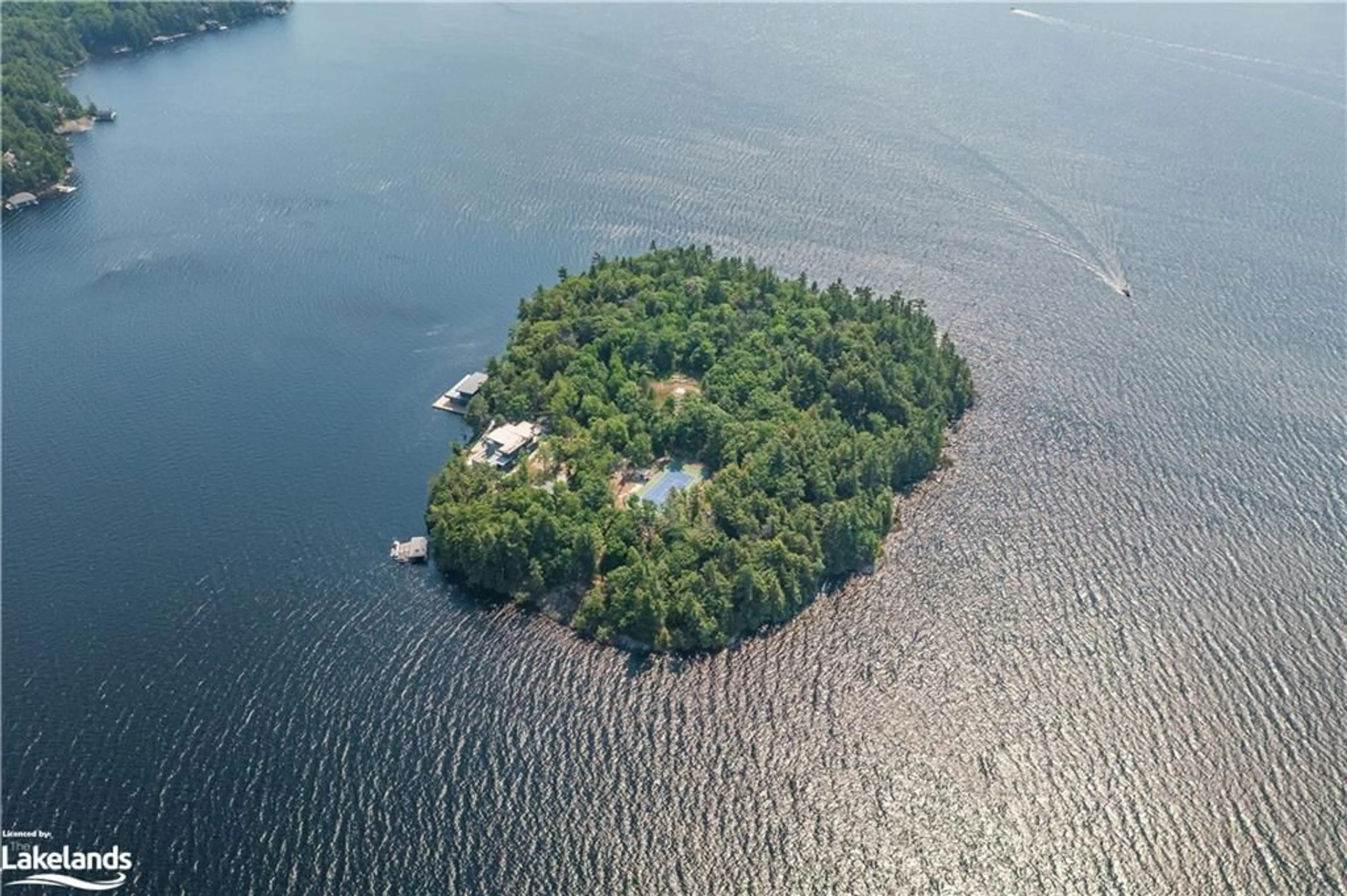 Cottage for 1 Bass Island, Port Carling Ontario P0B 1A0