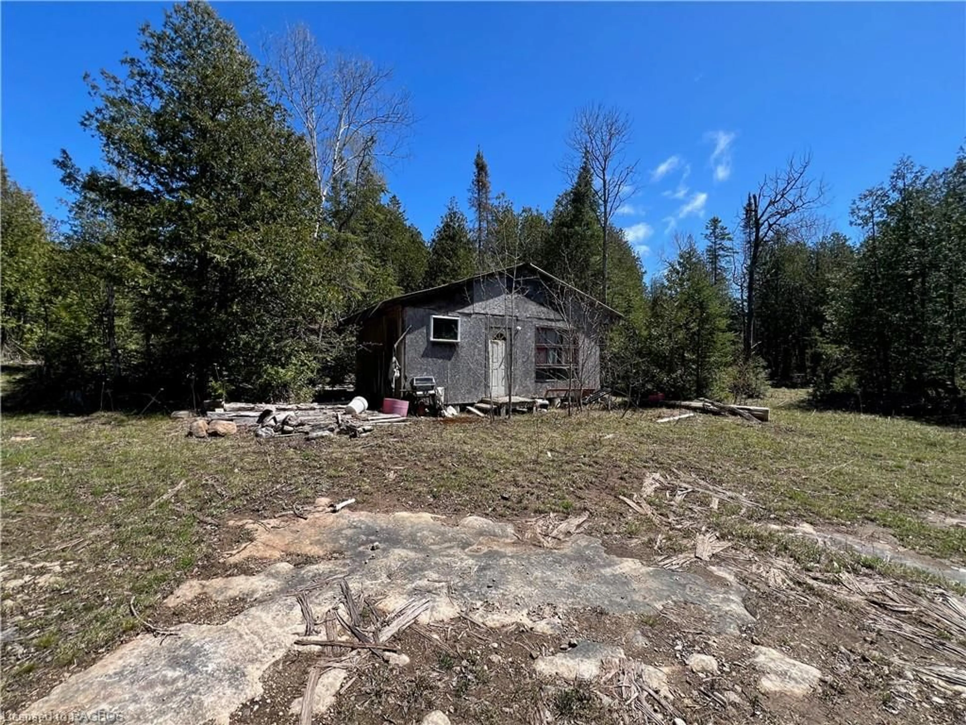 Cottage for LOT 32 CON 3 Highway 6, South Bruce Peninsula Ontario N0H 2T0