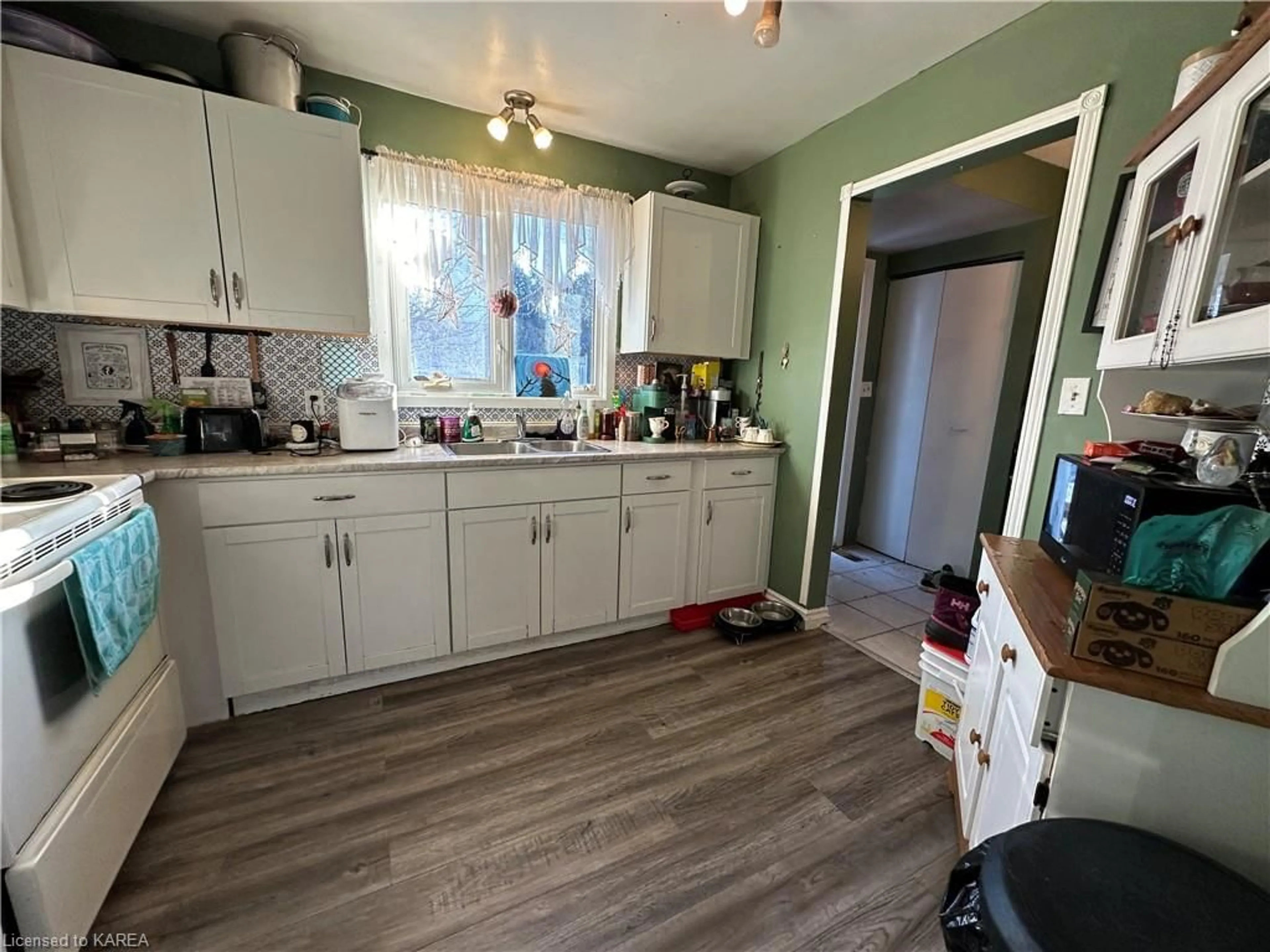 Kitchen for 13 Coventry Cres, Kingston Ontario K7M 7S2