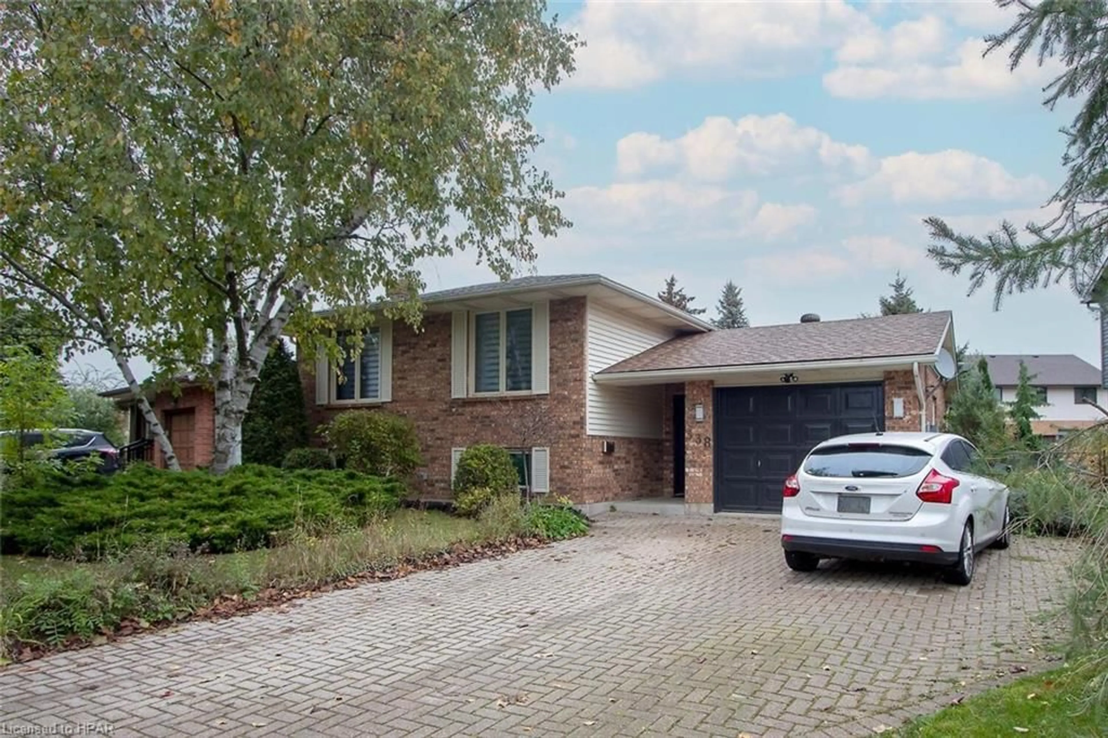 Home with brick exterior material for 338 Greenwood Dr, Stratford Ontario N5A 7R3