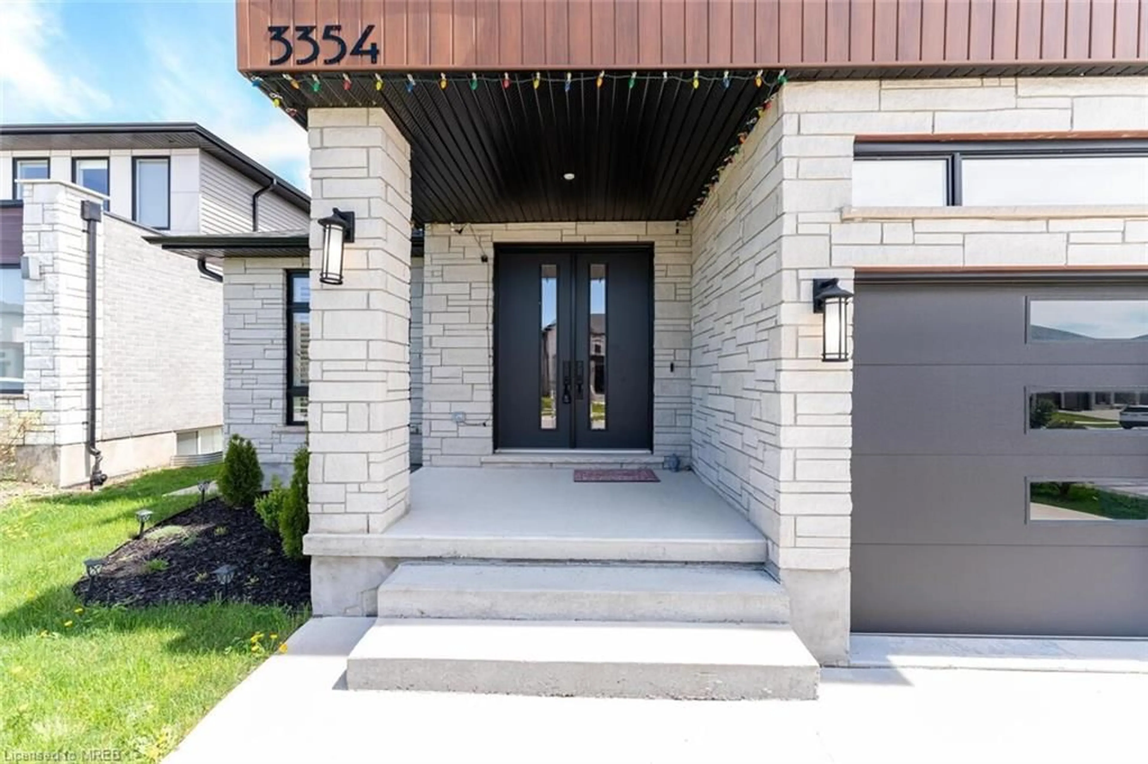 Home with brick exterior material for 3354 Mersea St, London Ontario N6P 0G3