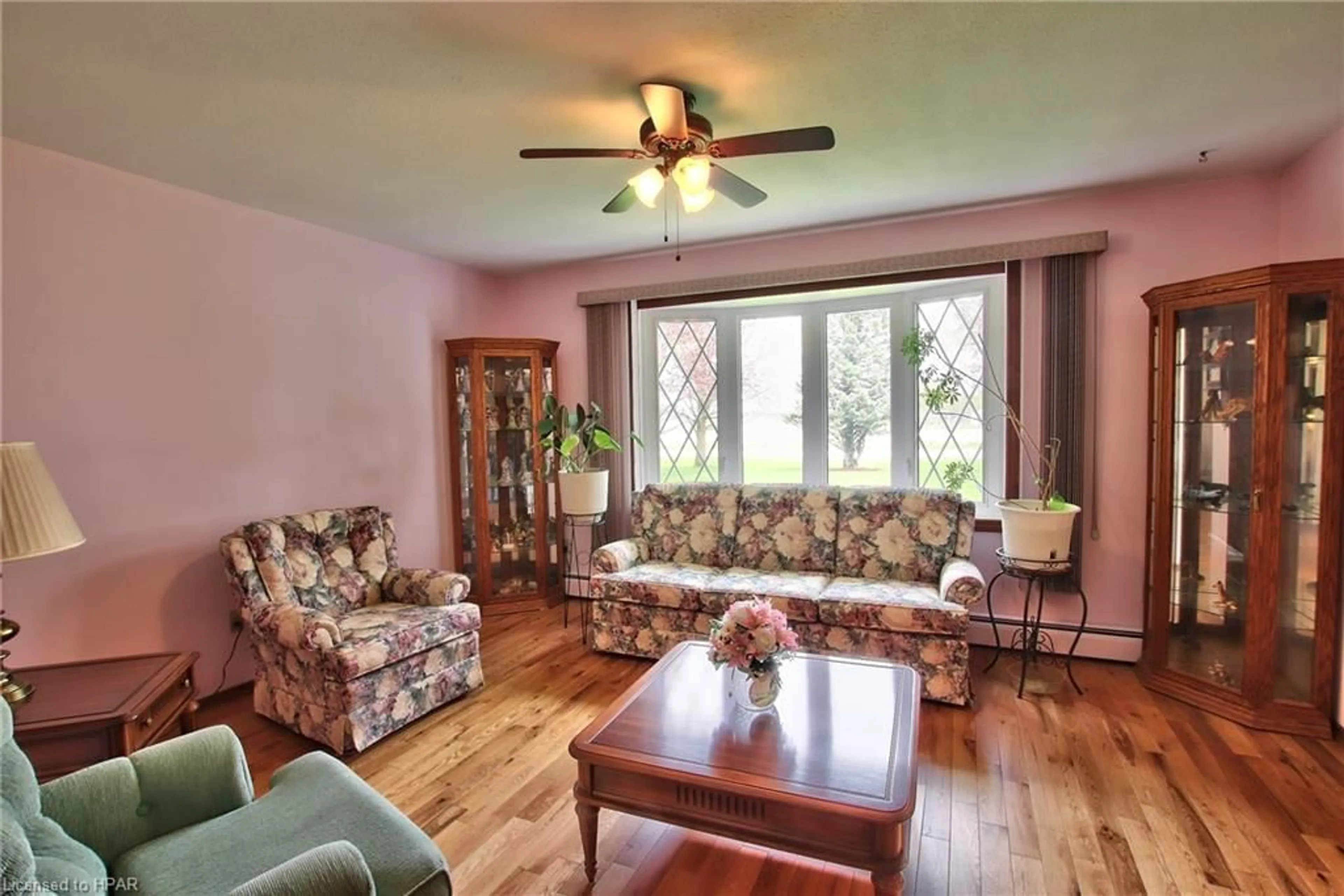 Living room, wood floors for 23617 Wellburn Rd, Wellburn Ontario N4X 1C6