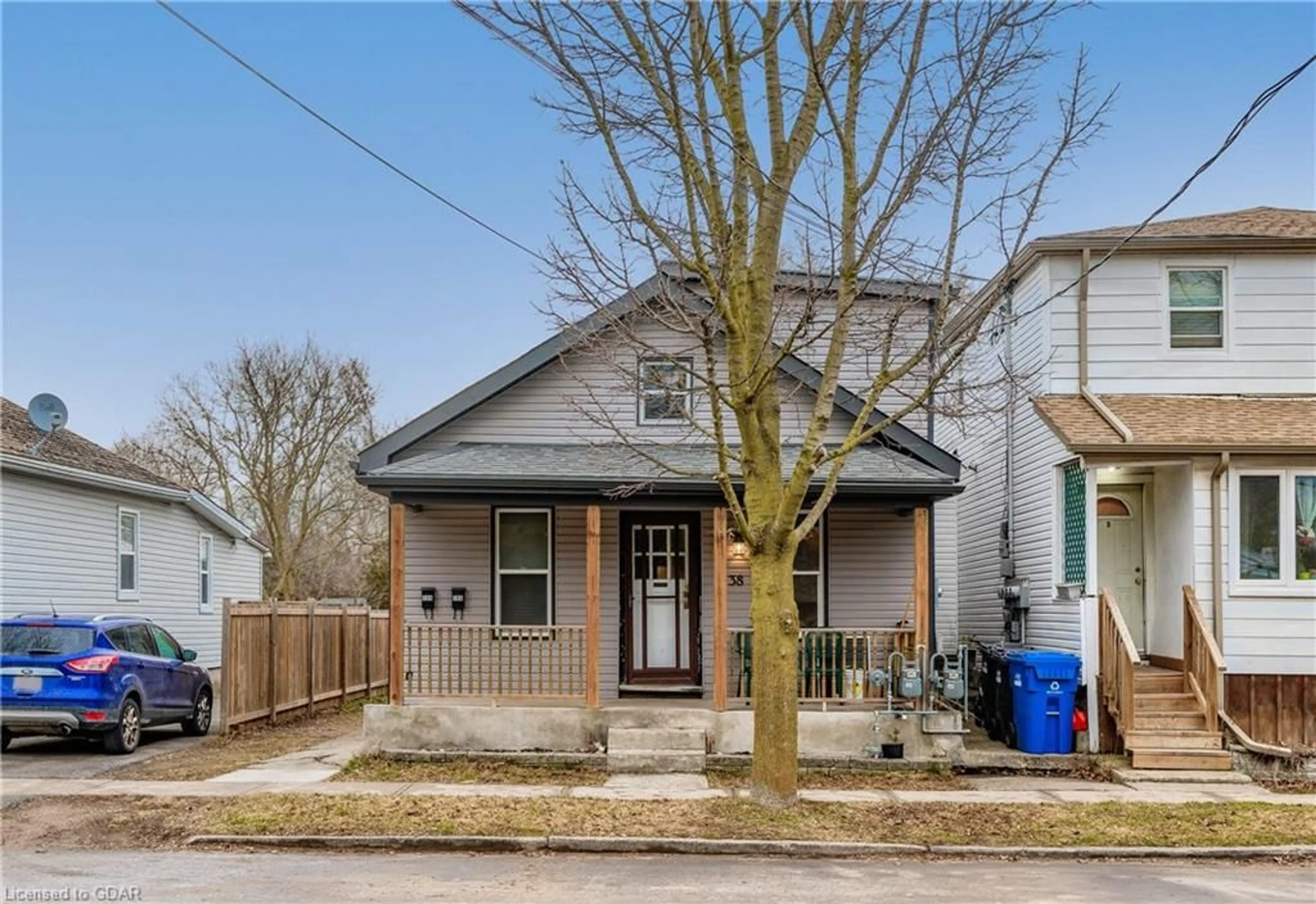 Frontside or backside of a home for 38 Huron St, Guelph Ontario N1H 5Y2