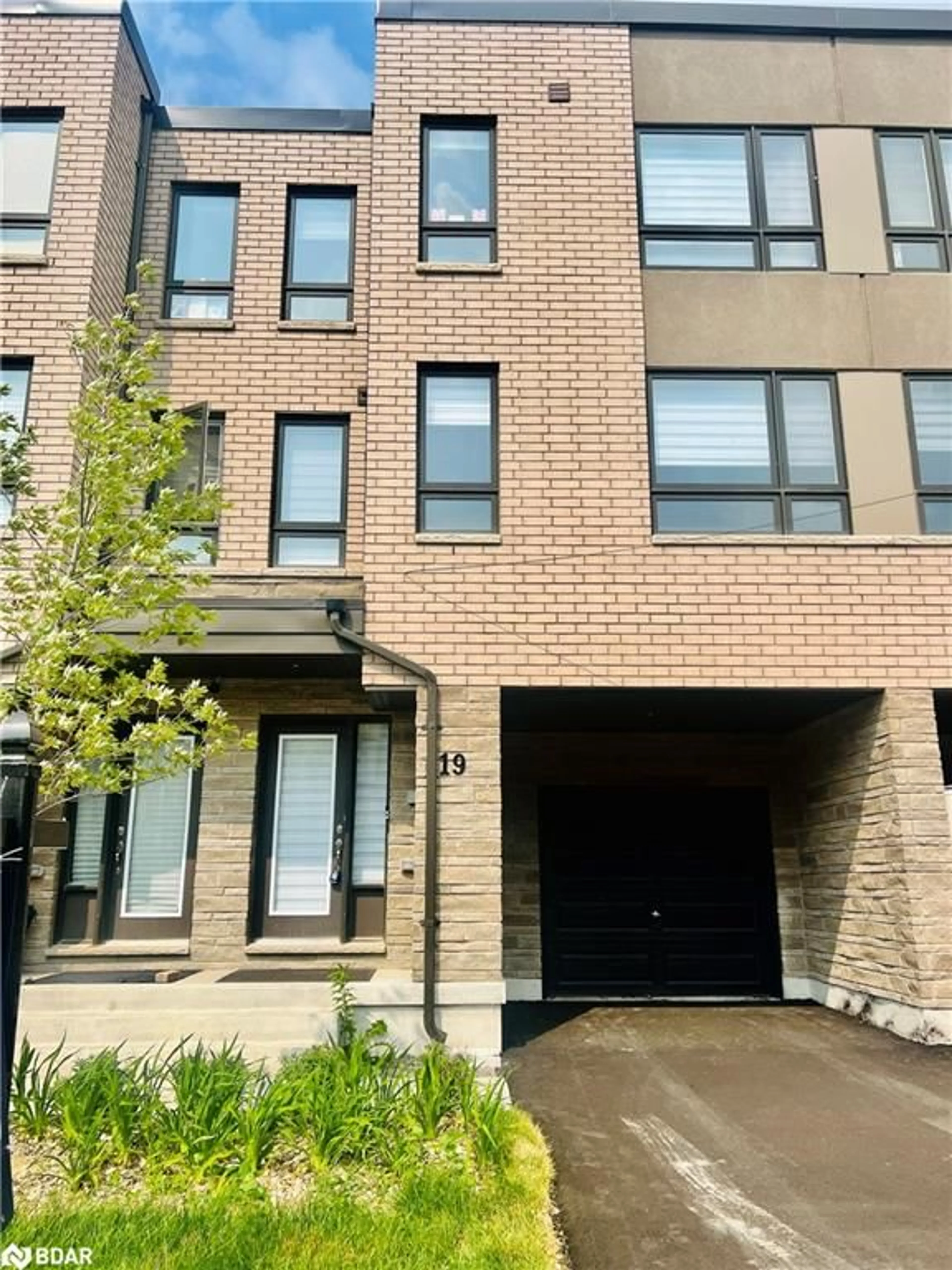 A pic from exterior of the house or condo for 19 Woodstream Dr, Toronto Ontario M9W 0G1