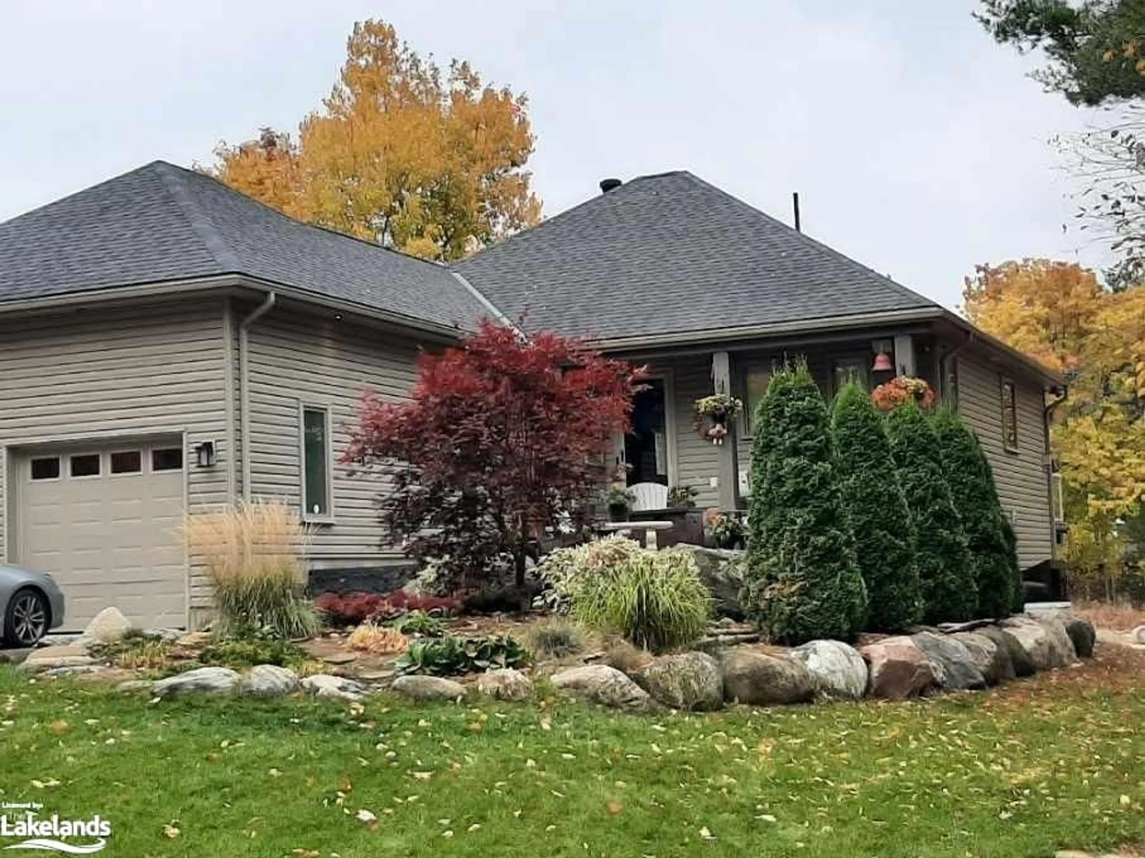 Frontside or backside of a home for 15 Rue De Parc, Tiny Twp Ontario L9M 0H3