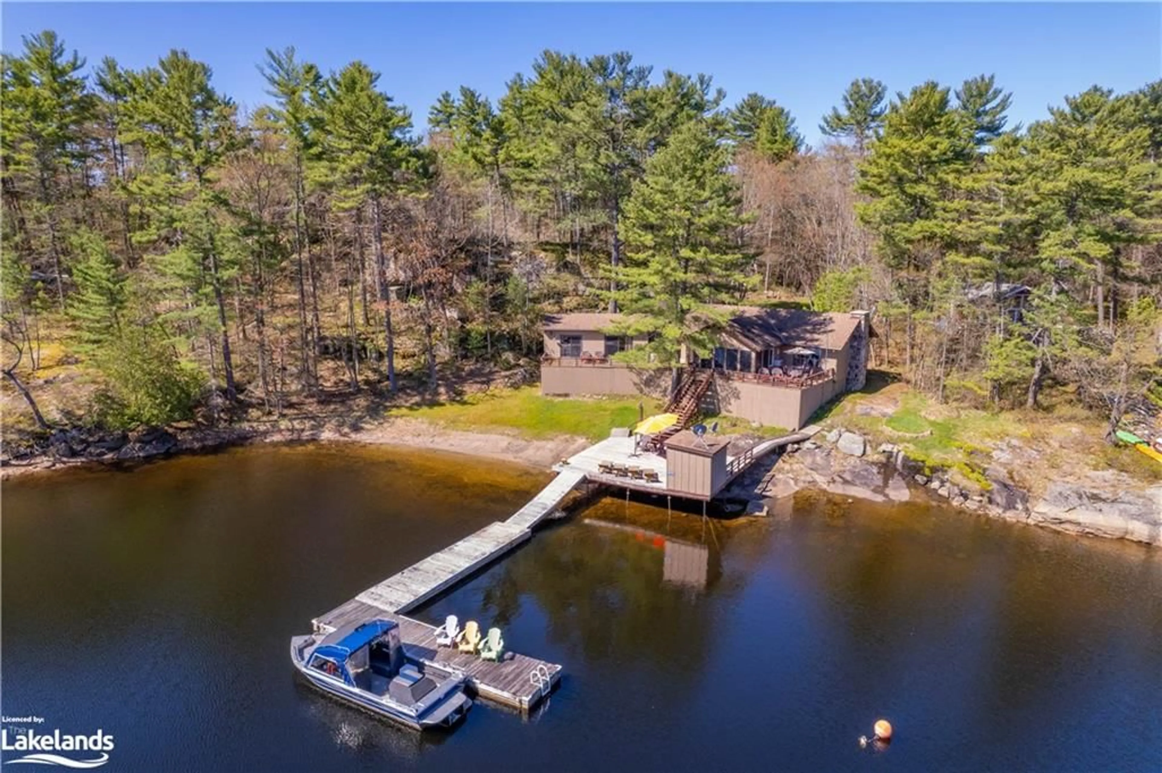 Cottage for 18030 Georgian Bay Shr, Honey Harbour Ontario P0E 1E0