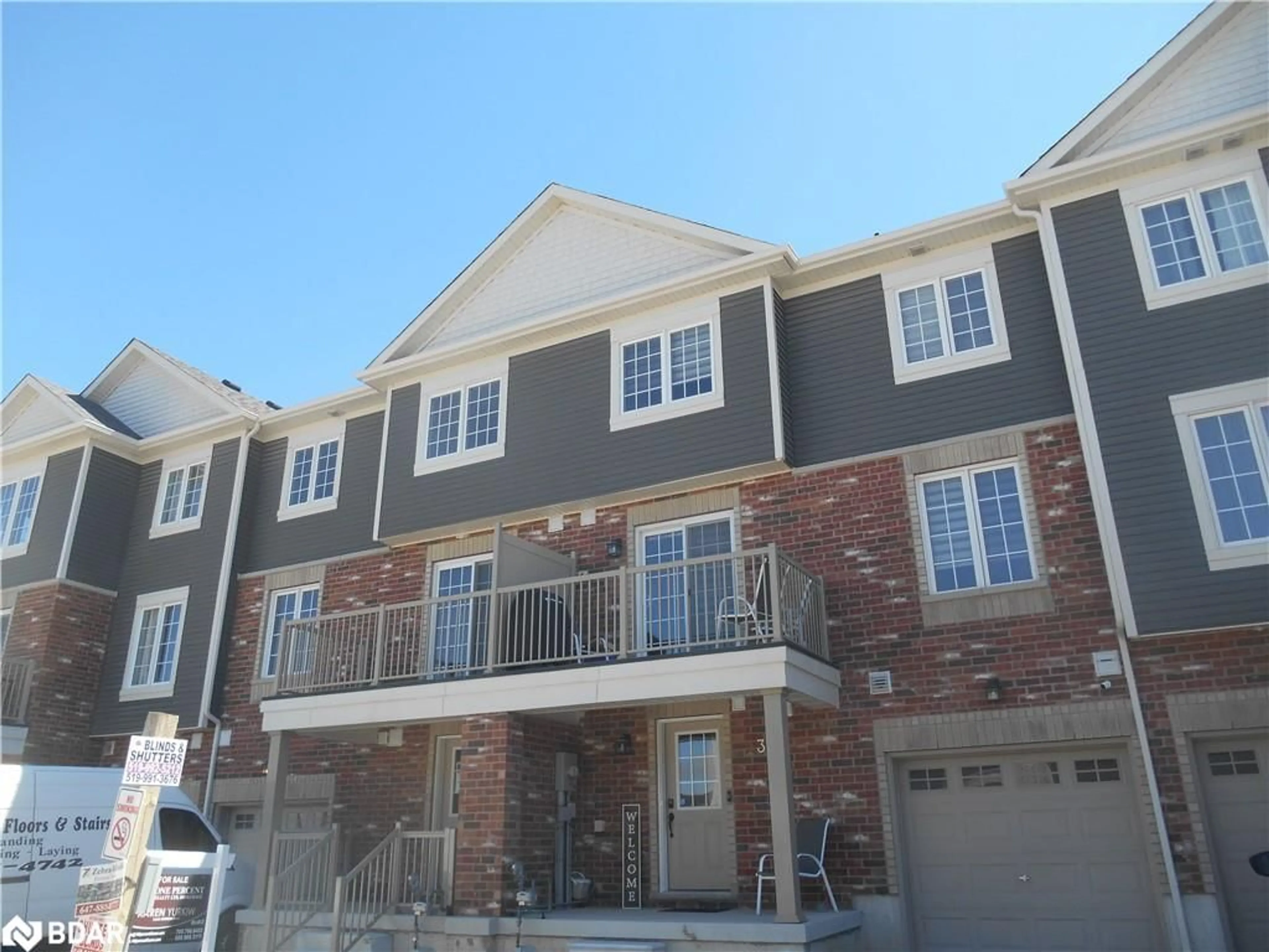 A pic from exterior of the house or condo for 36 Hay Lane Lane, Barrie Ontario L9J 0C2