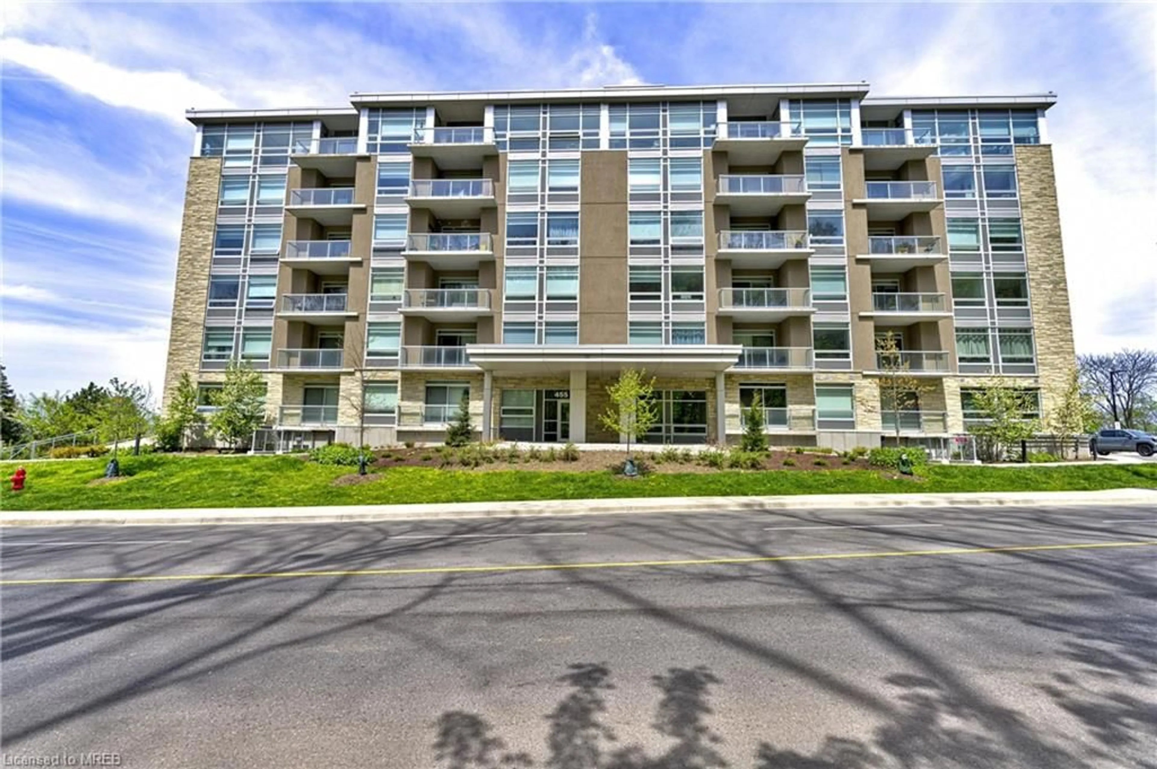 A pic from exterior of the house or condo for 455 Charlton Ave #308, Hamilton Ontario L8N 0B2
