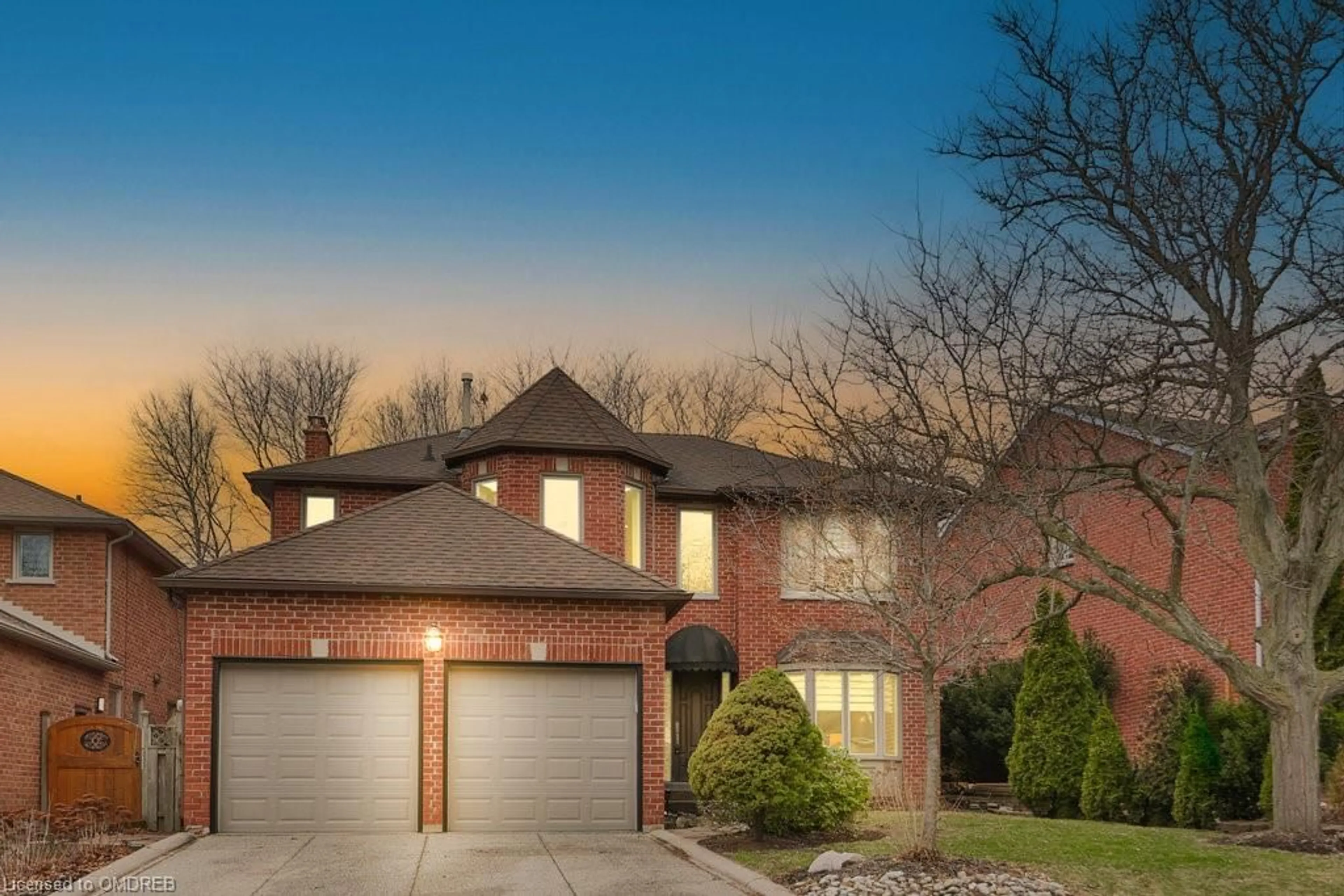 Home with brick exterior material for 2028 Markle Dr, Oakville Ontario L6H 3T3