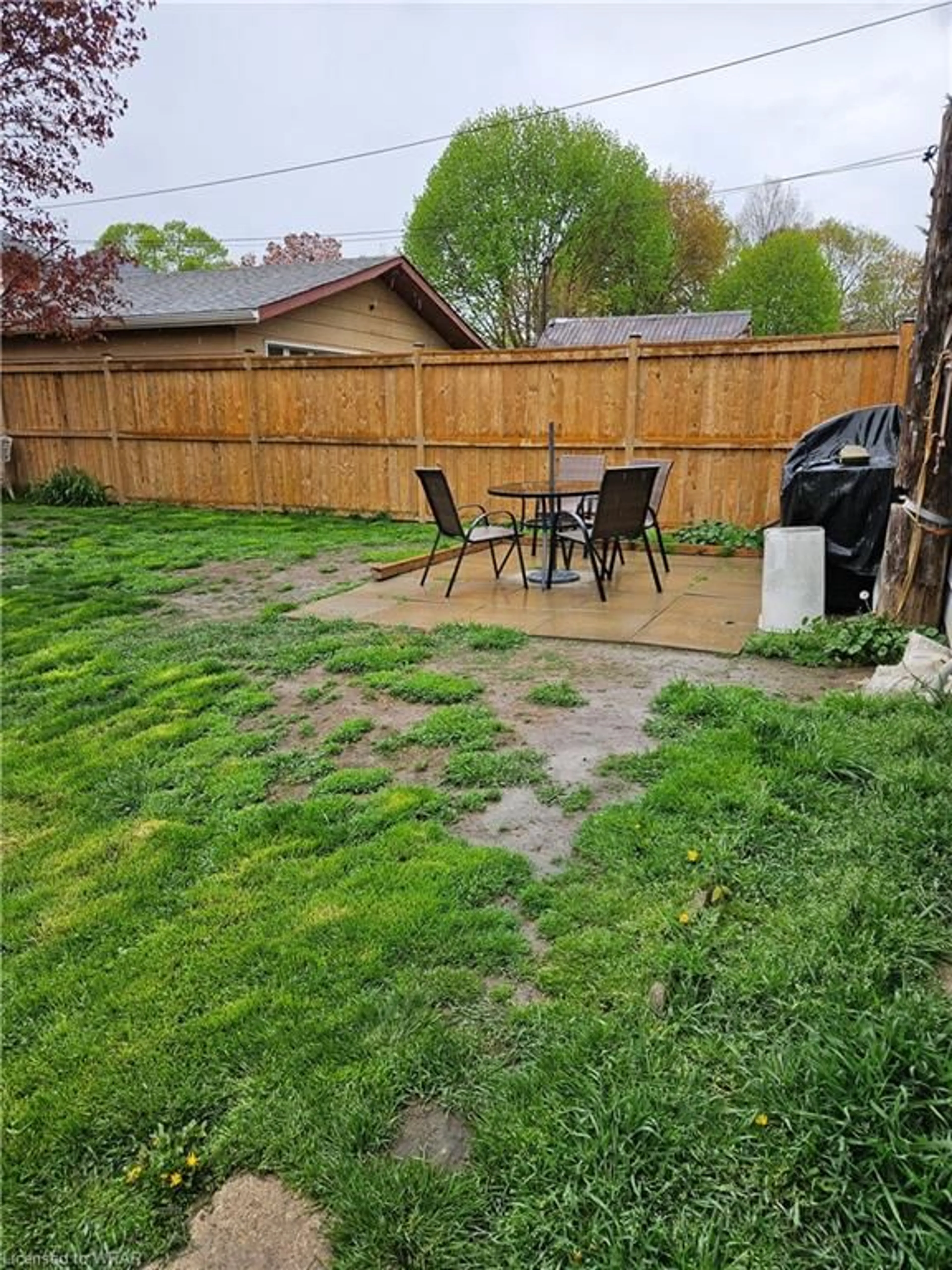Fenced yard for 58 Lowrey Ave, Cambridge Ontario N1R 5A3