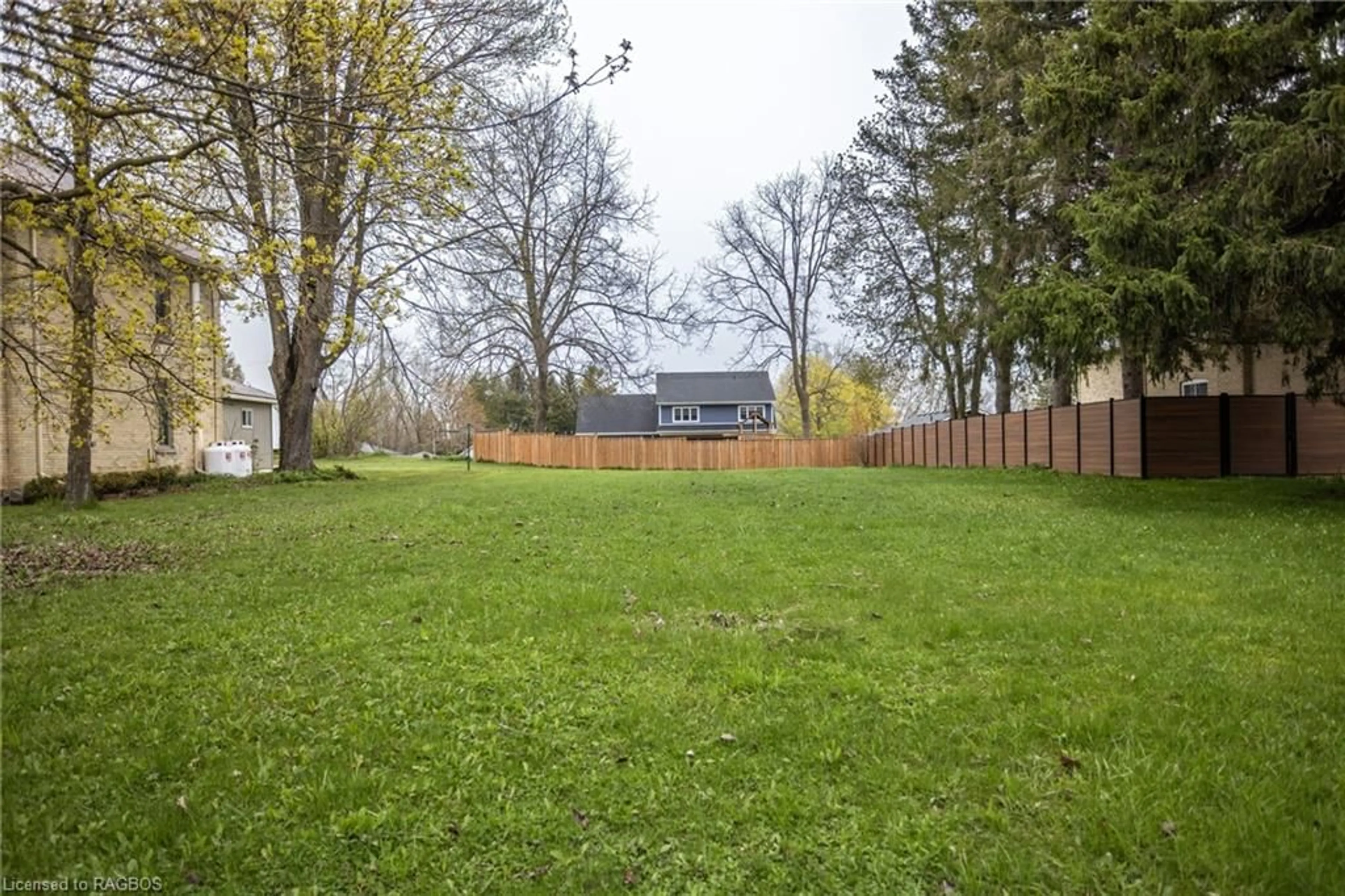Fenced yard for 173 Queen St, Paisley Ontario N0G 2N0