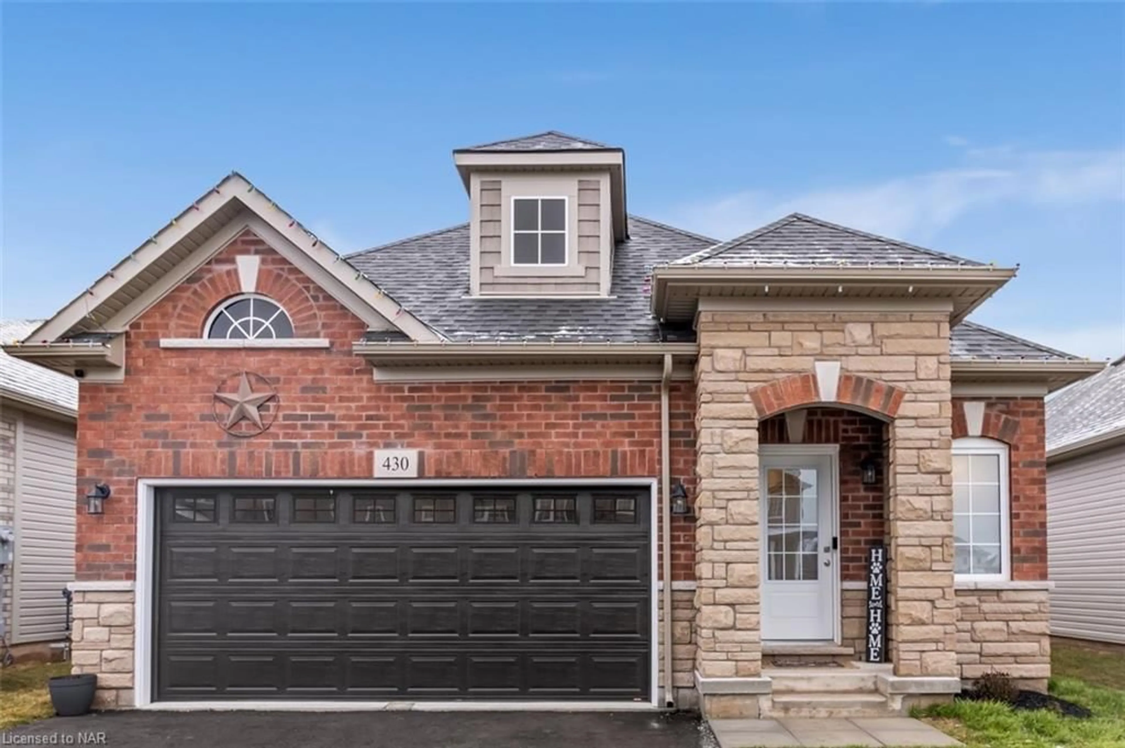 Home with brick exterior material for 430 Williams Cres, Fort Erie Ontario L2A 0E9