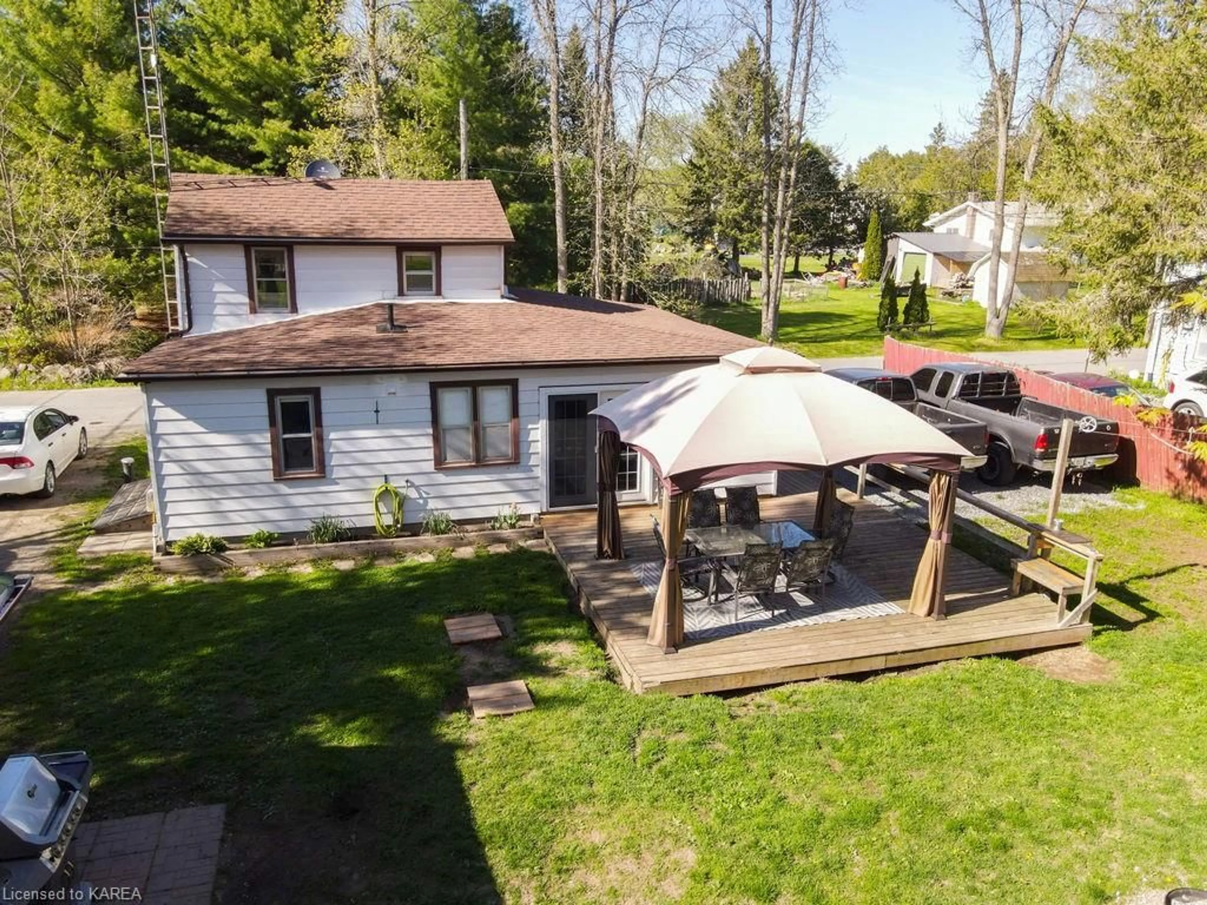 Frontside or backside of a home for 5437 Goodrich St, Verona Ontario K0H 2W0