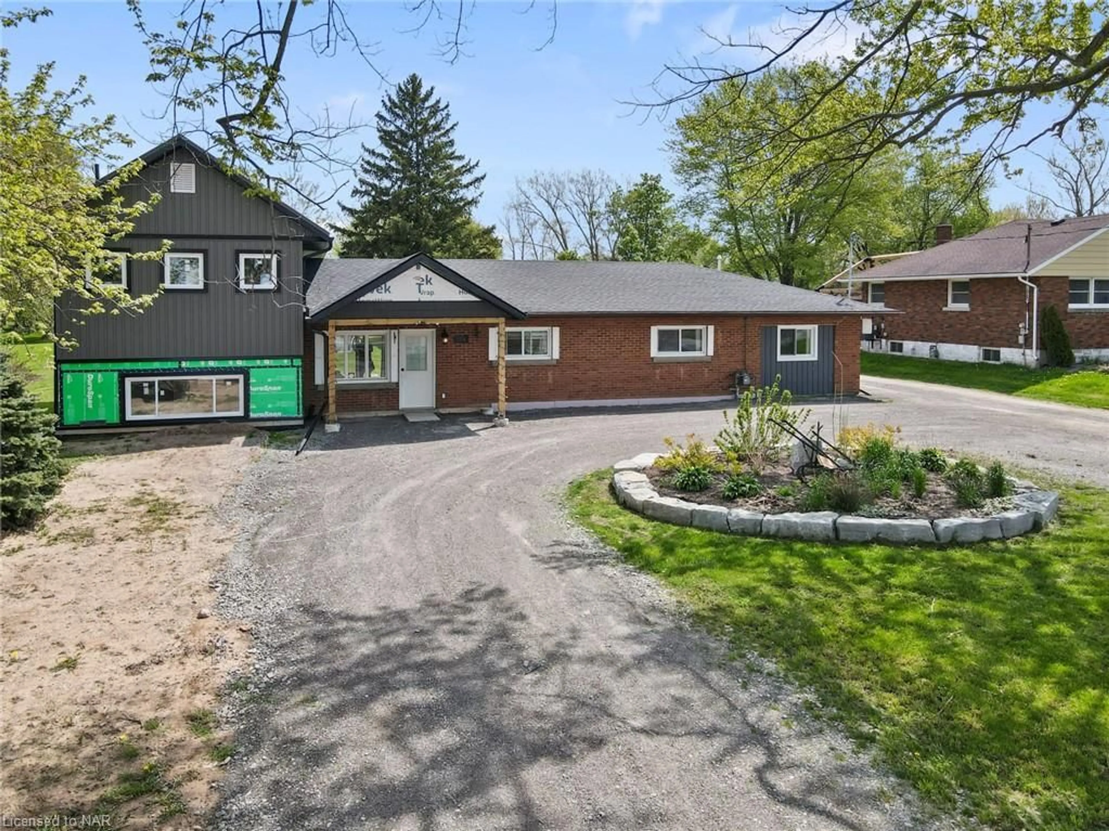 Frontside or backside of a home for 454 Doans Ridge Rd, Welland Ontario L3B 5N7