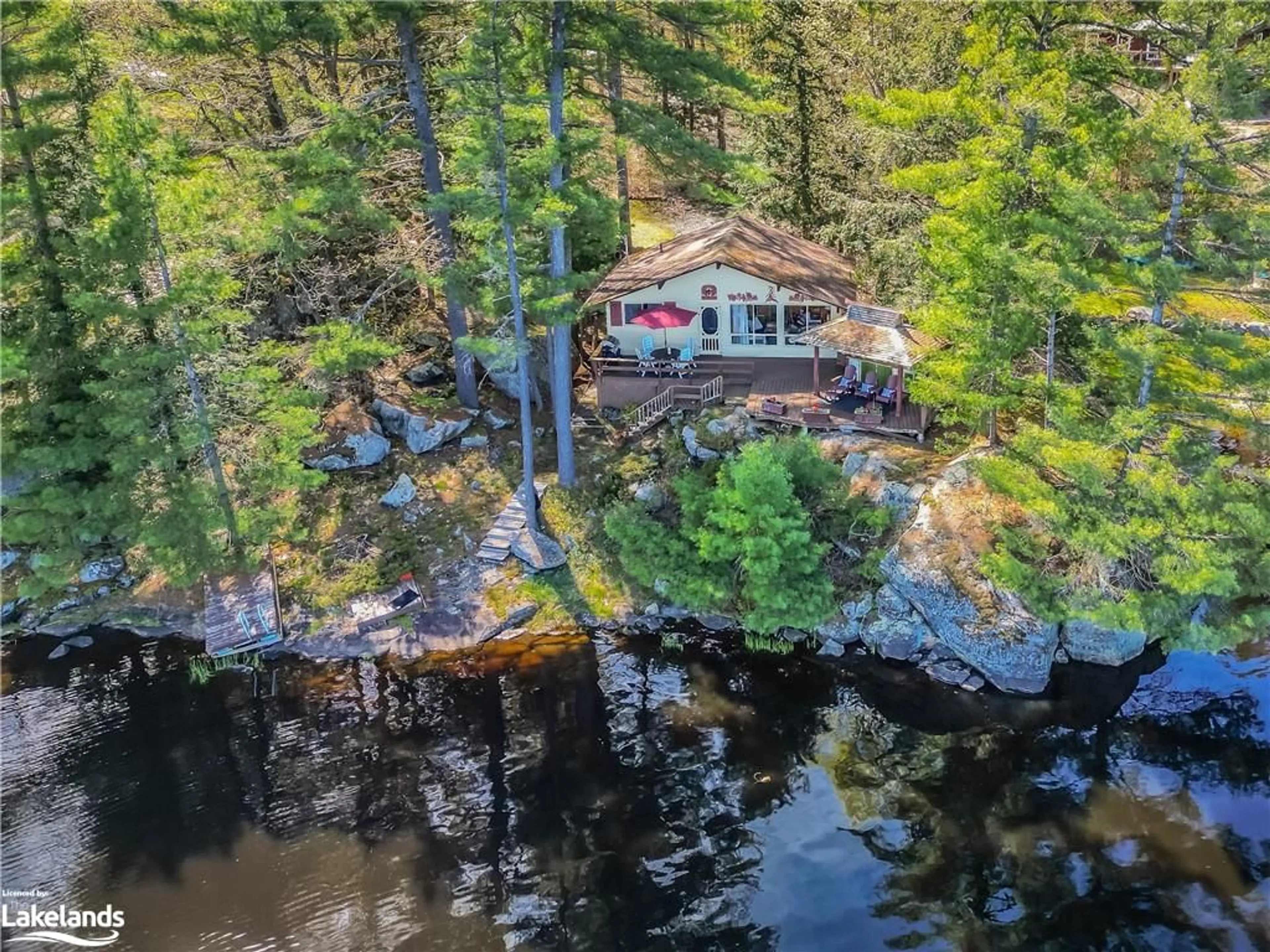Cottage for 1031 Scout Trail, Port Carling Ontario P0B 1J0
