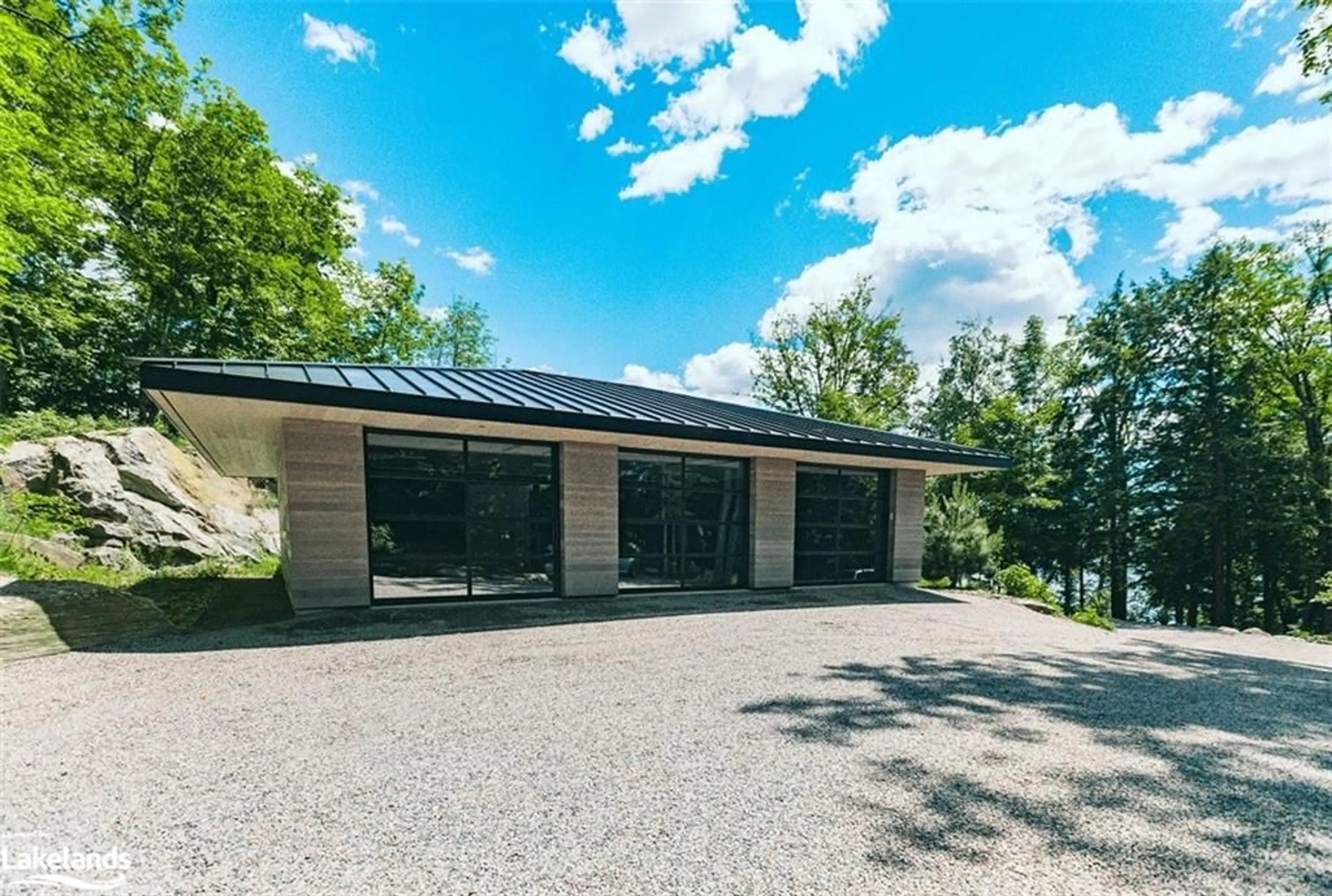 Outside view for 1737 Peninsula Rd, Port Carling Ontario P0B 1J0