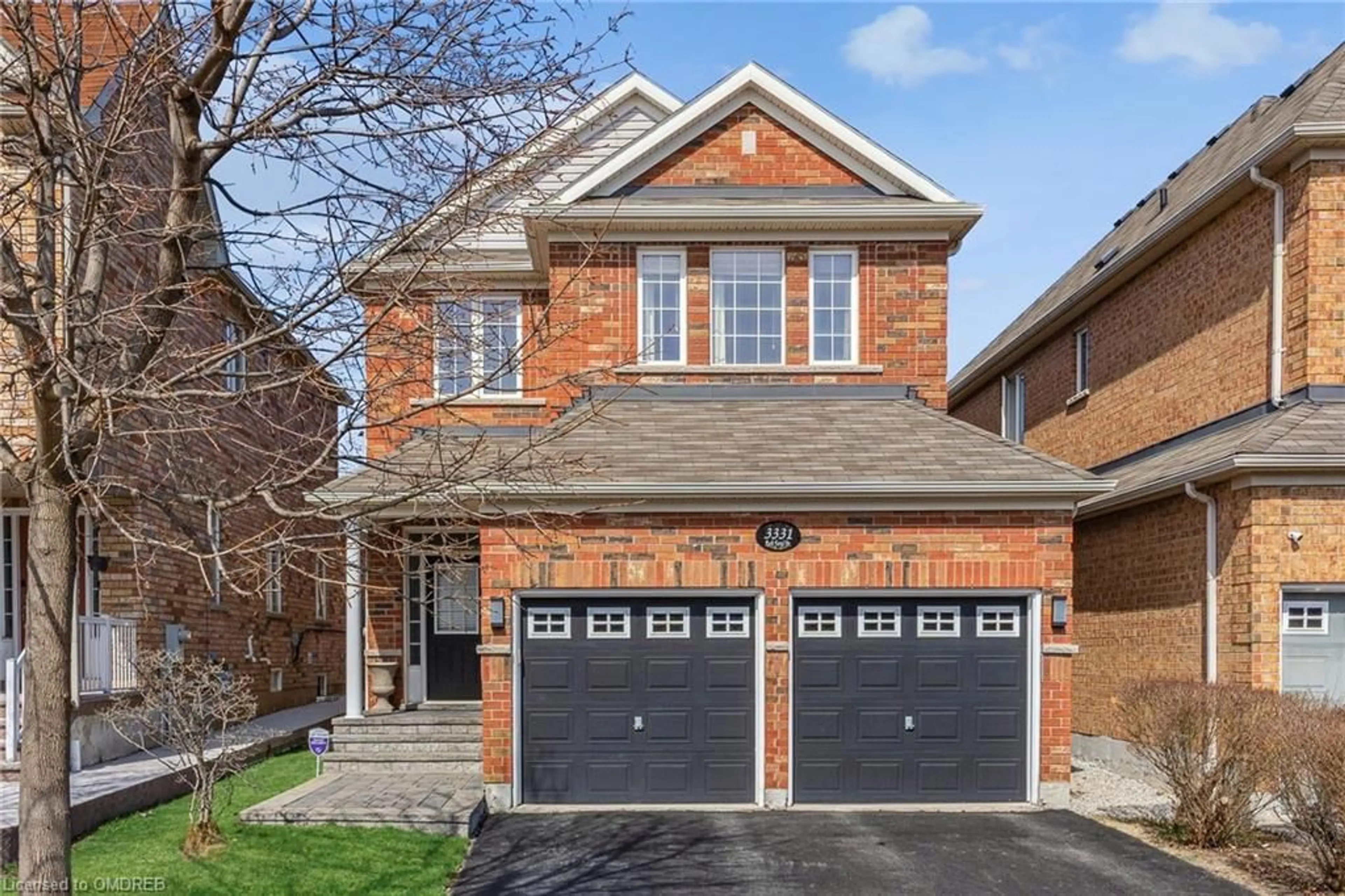 Home with brick exterior material for 3331 Ruth Fertel Dr, Mississauga Ontario L5M 0H5