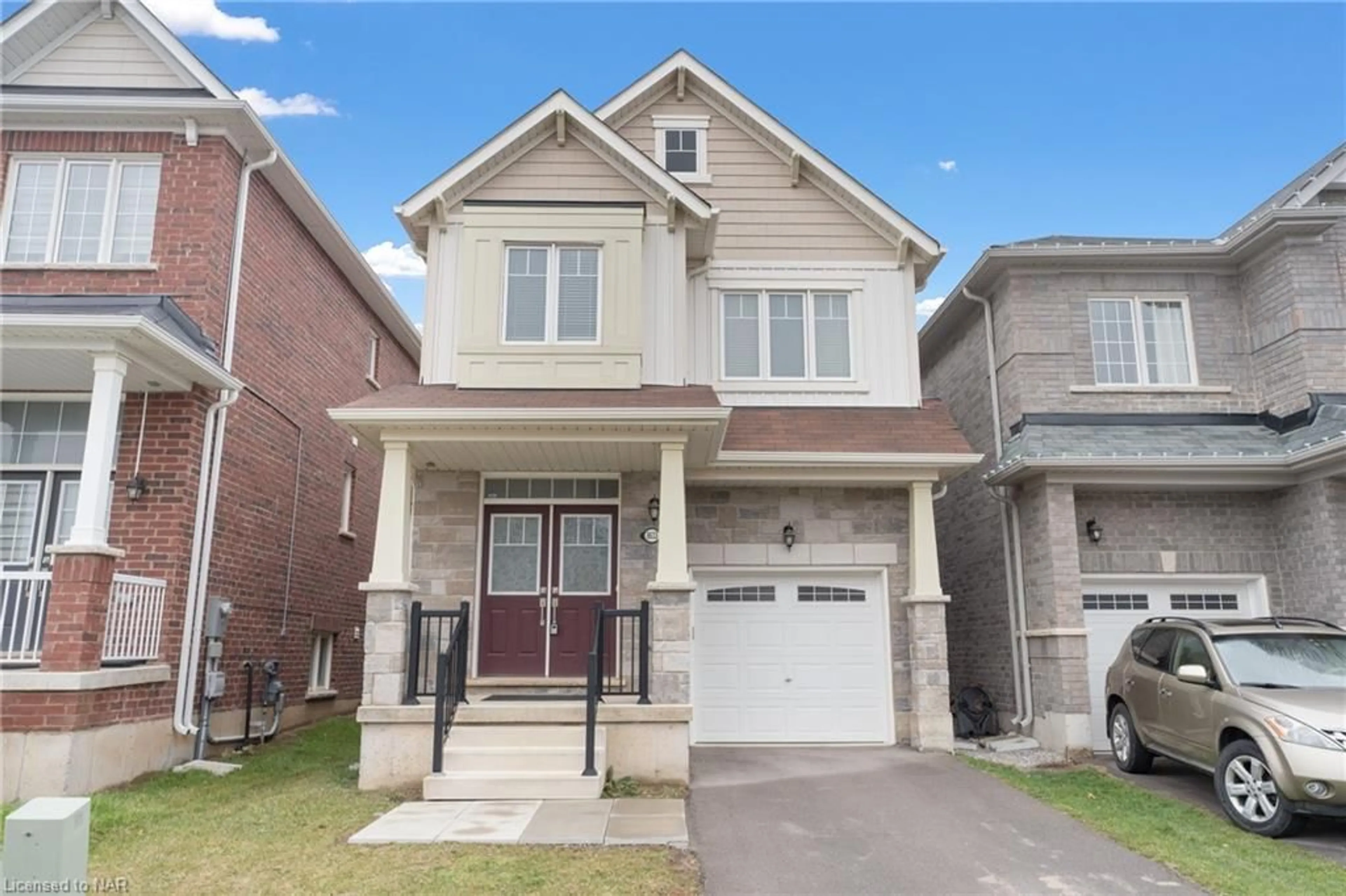 Frontside or backside of a home for 8633 Sourgum Ave, Niagara Falls Ontario L2H 3S1