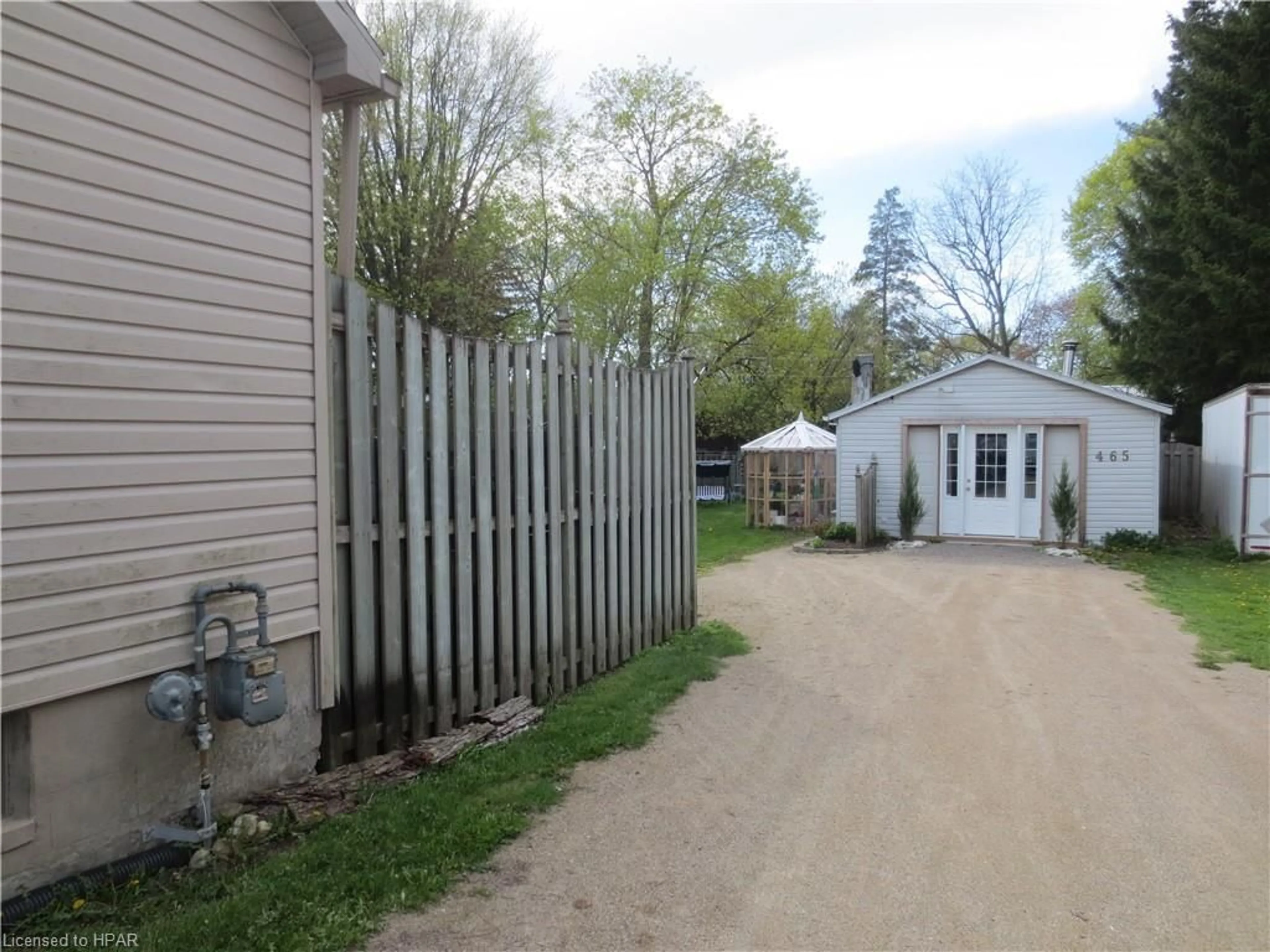 Fenced yard for 465 Queen St, Palmerston Ontario N0G 2P0