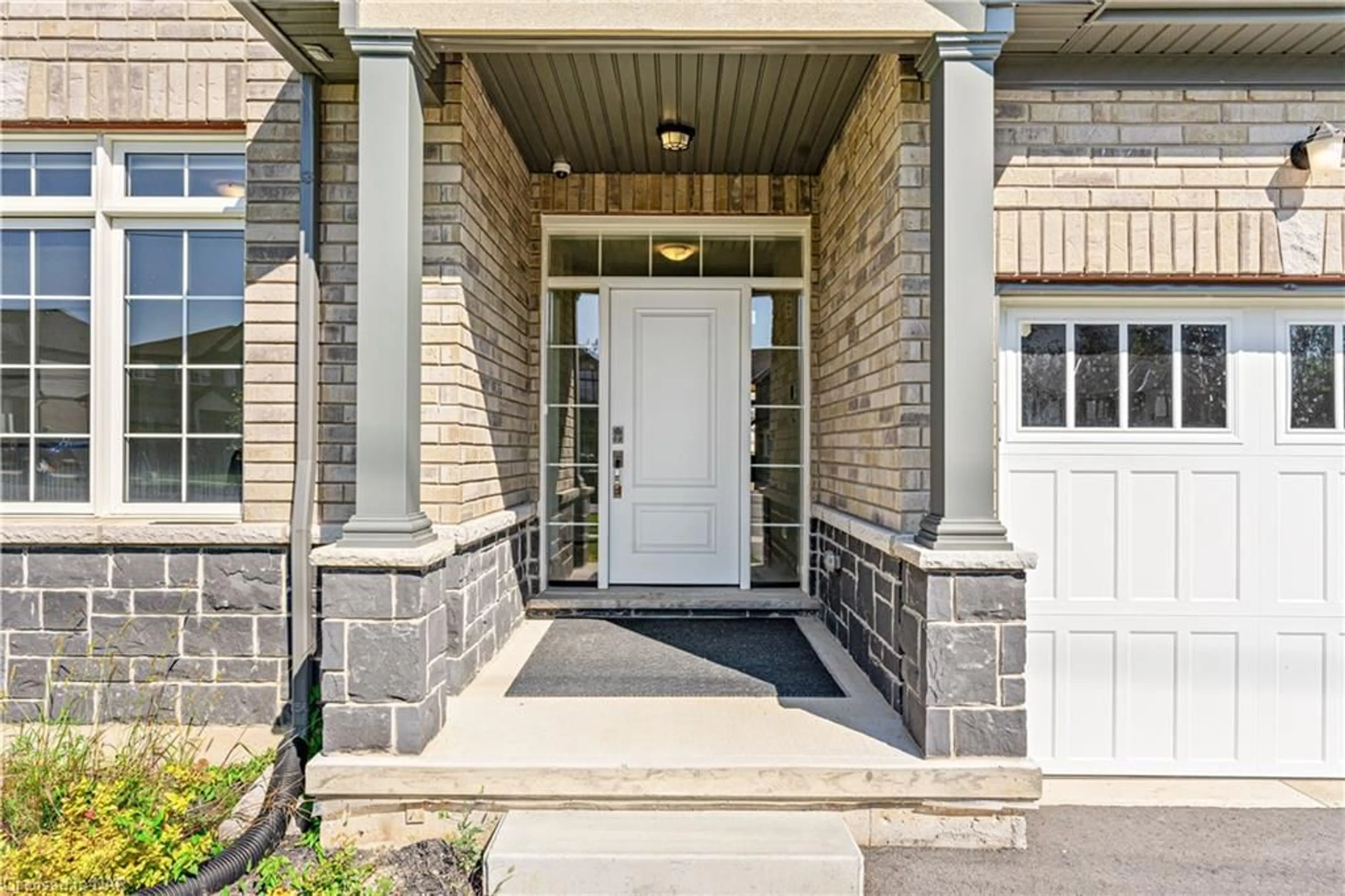 Indoor entryway for 3616 Thunder Bay Rd, Ridgeway Ontario L0S 1N0