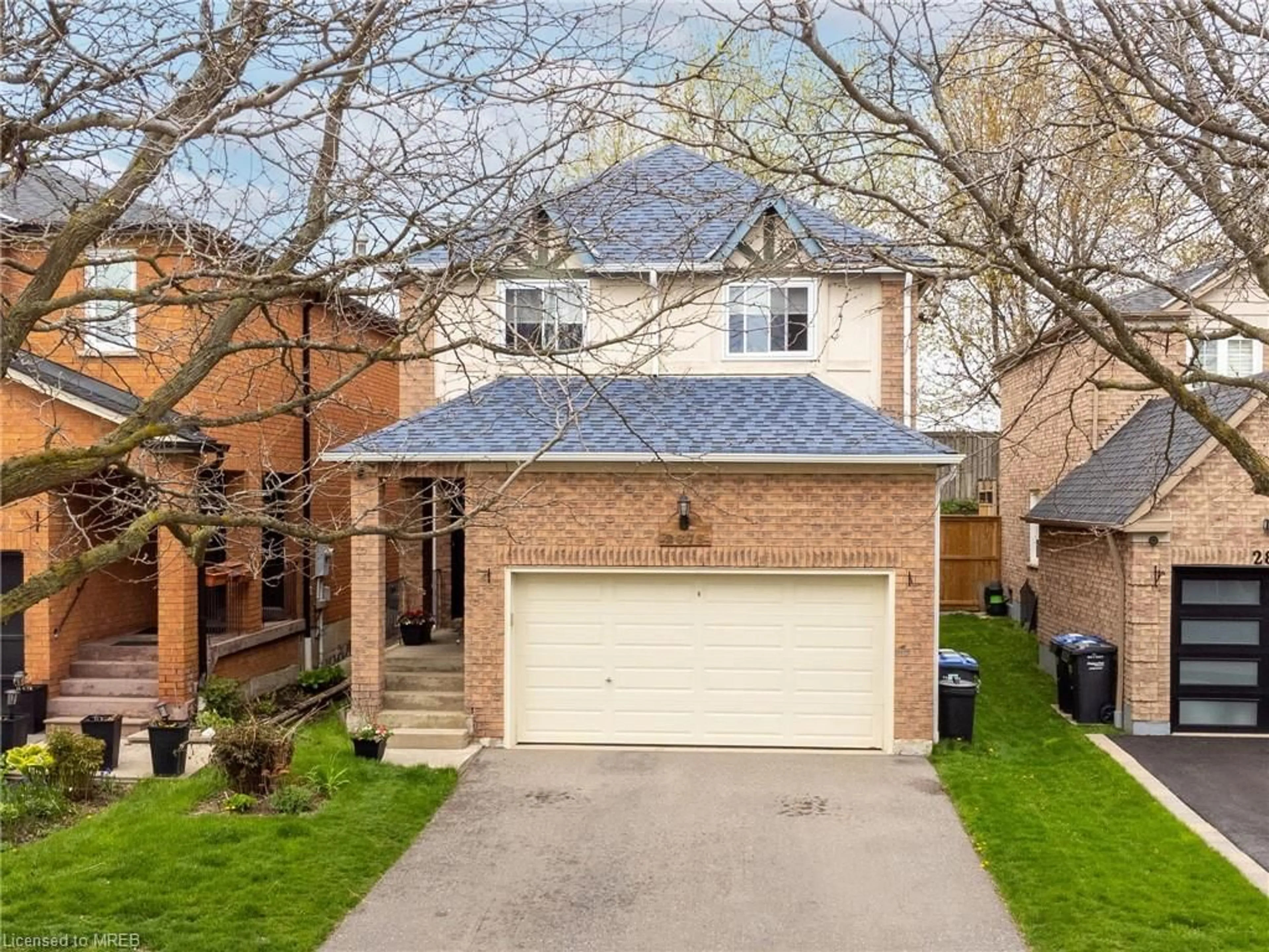 Frontside or backside of a home for 2873 Gulfstream Way, Mississauga Ontario L5N 6K2