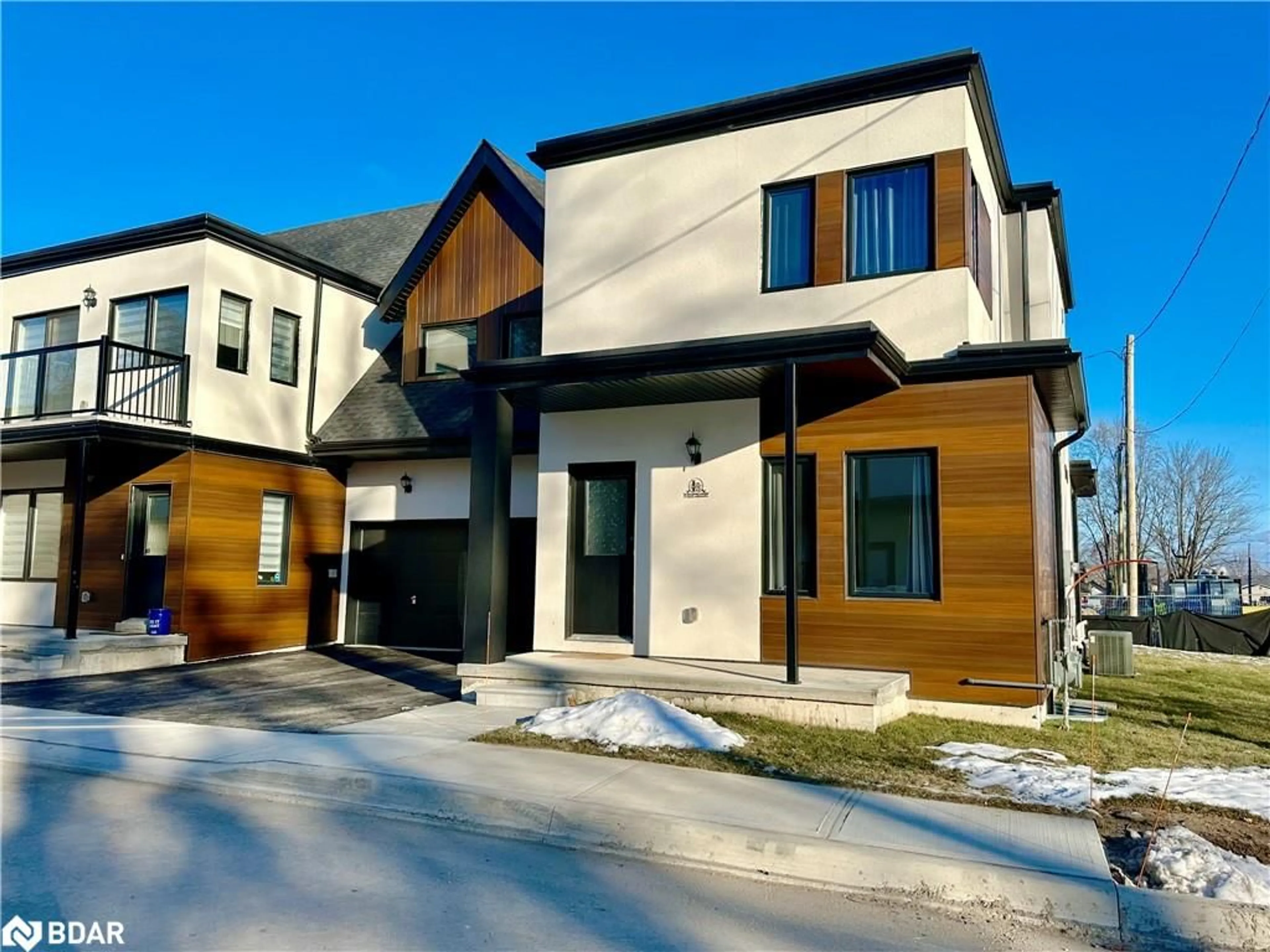 Frontside or backside of a home for 44 Ruby Cres, Orillia Ontario L3V 8M3
