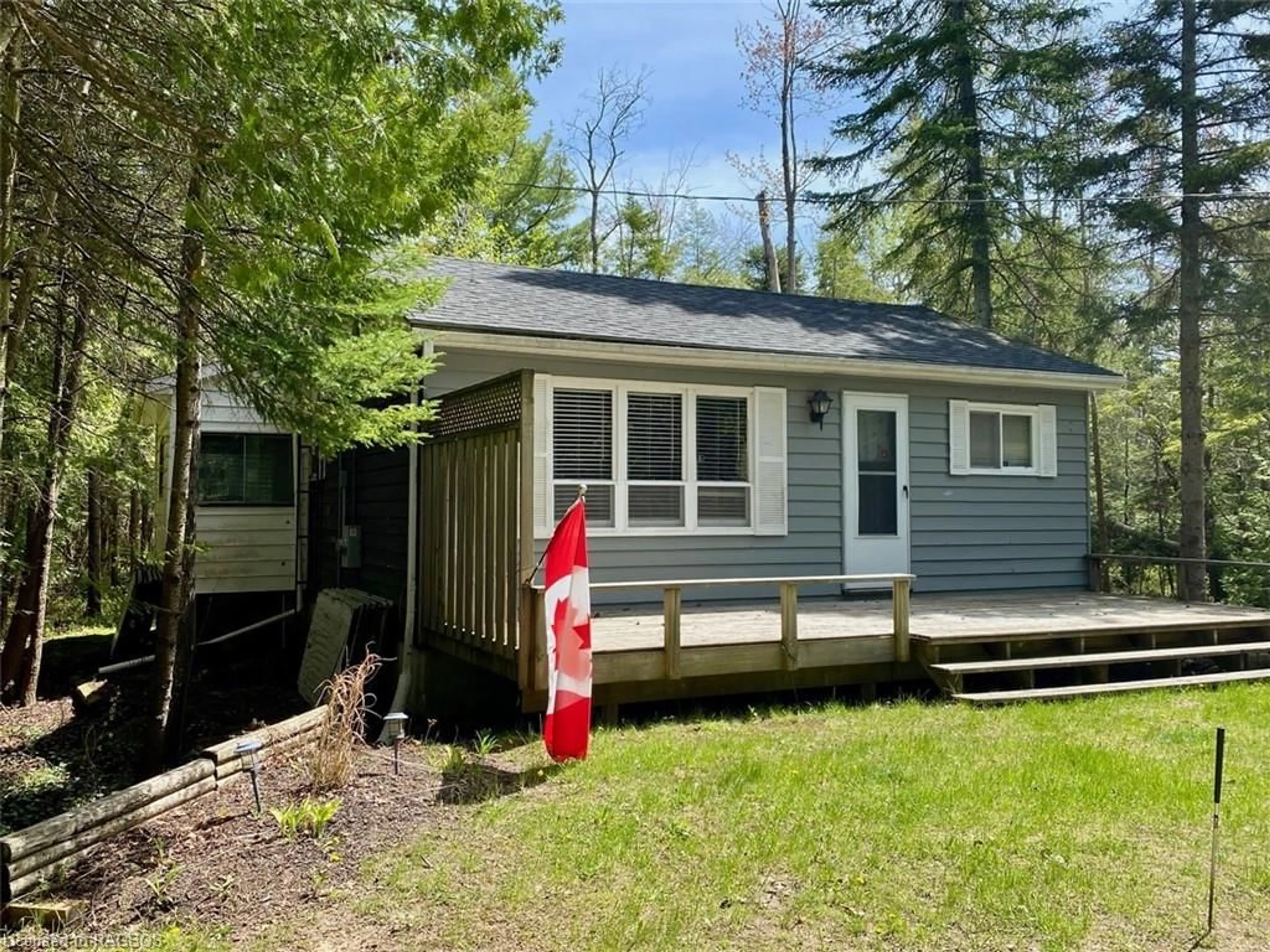 Cottage for 42 Thompson Ave, Saugeen Indian Reserve #29 Ontario N0H 2L0