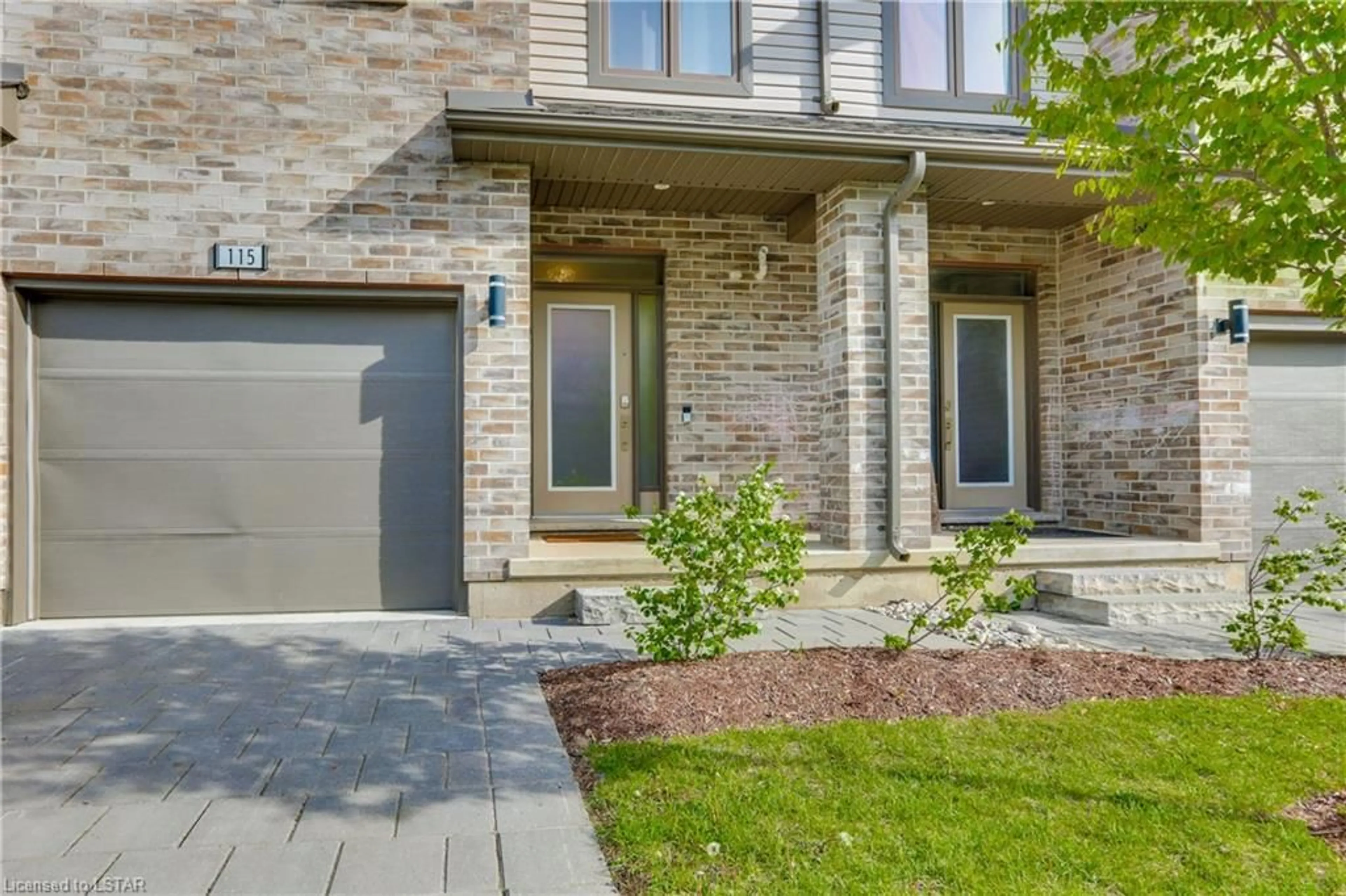 Home with brick exterior material for 1960 Dalmagarry Rd #115, London Ontario N6G 0T8