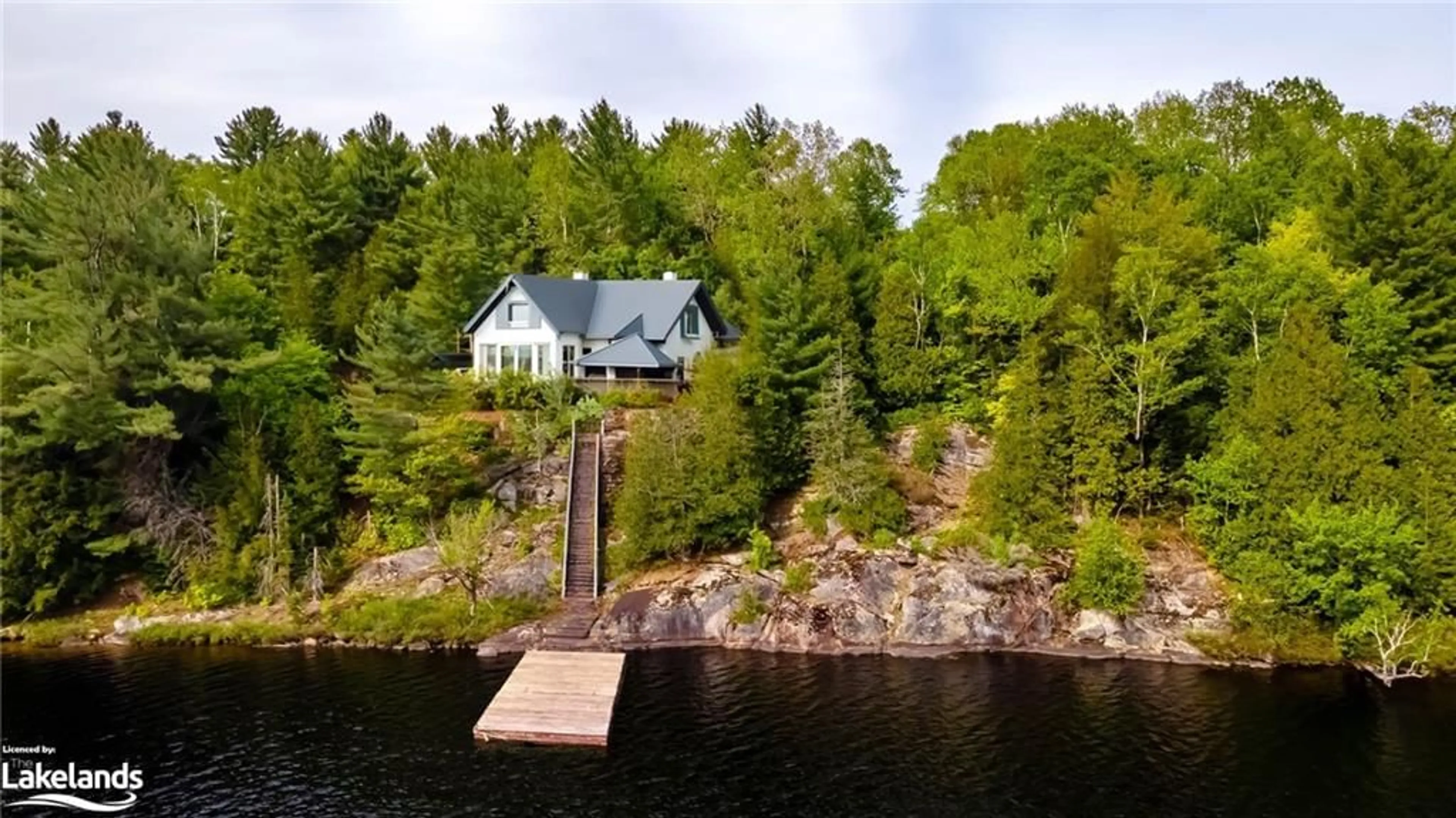 Cottage for 215 Charlie's Lane, Utterson Ontario P0B 1M0