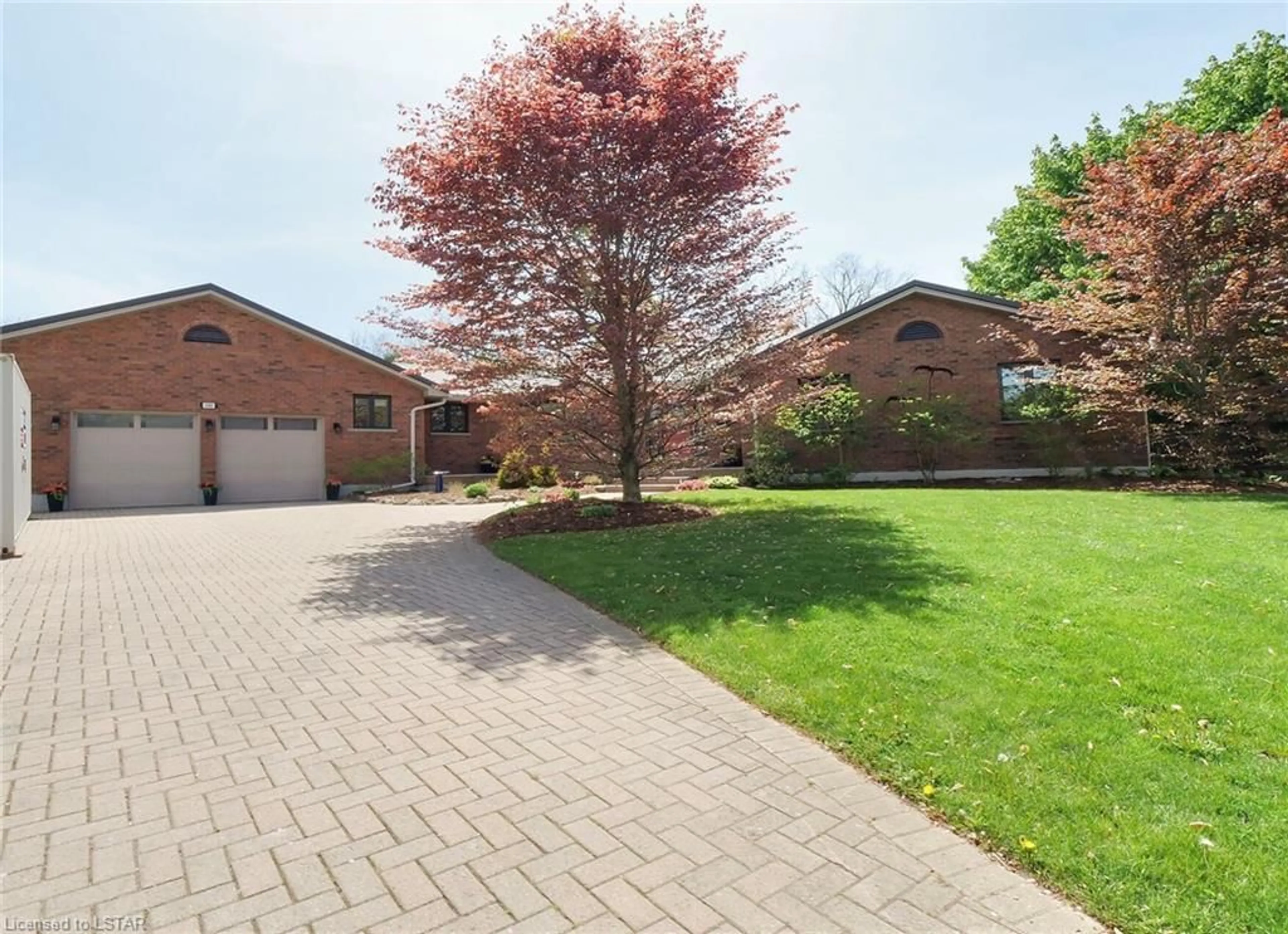 Home with brick exterior material for 3983 Southwinds Crt, London Ontario N6P 1E6