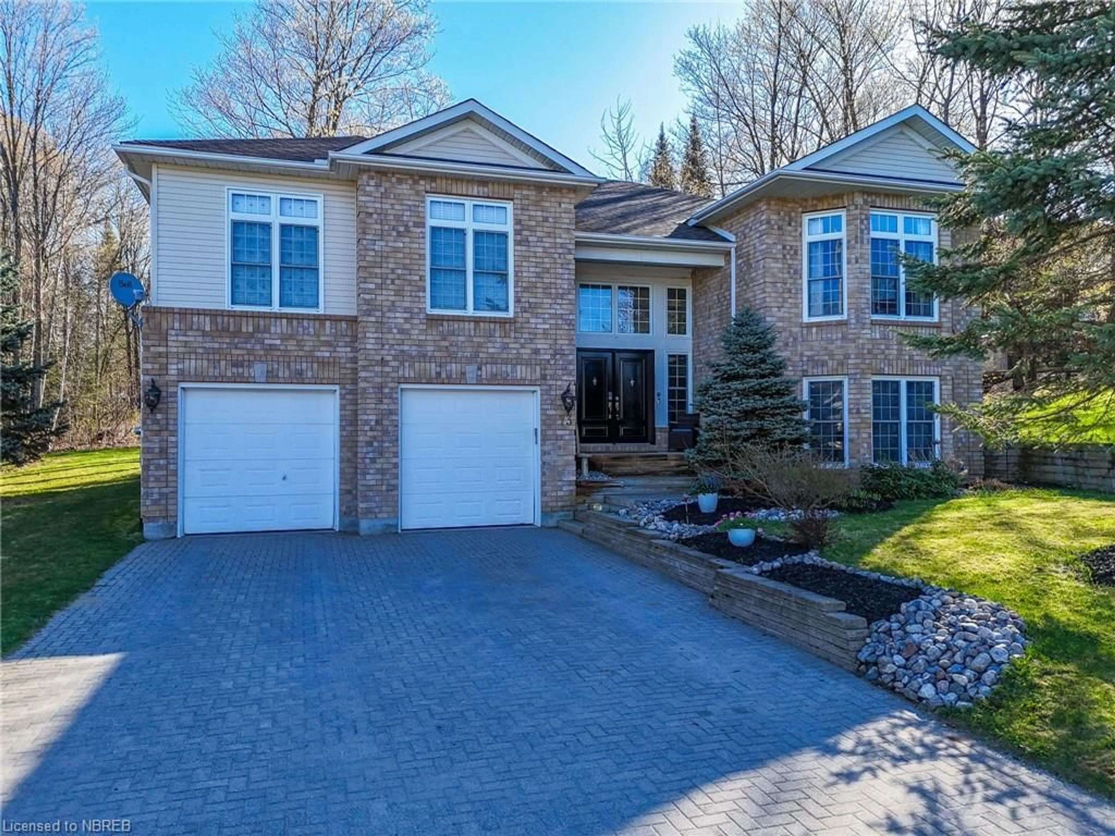 Home with brick exterior material for 73 Kenwood Hills Dr, North Bay Ontario P1C 1M3