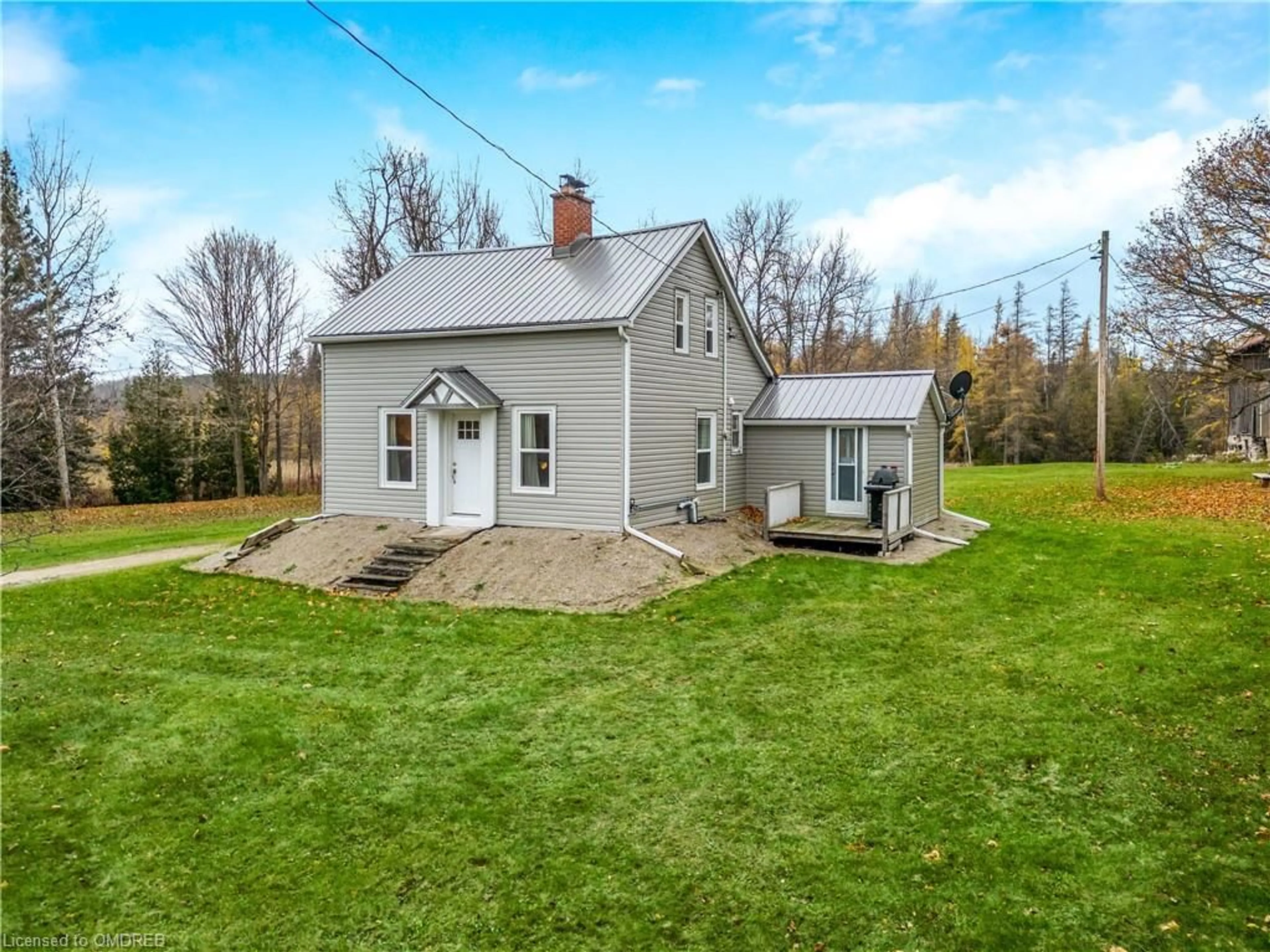 Frontside or backside of a home for 21346 Shaws Creek Rd, Caledon Ontario L7K 1K8