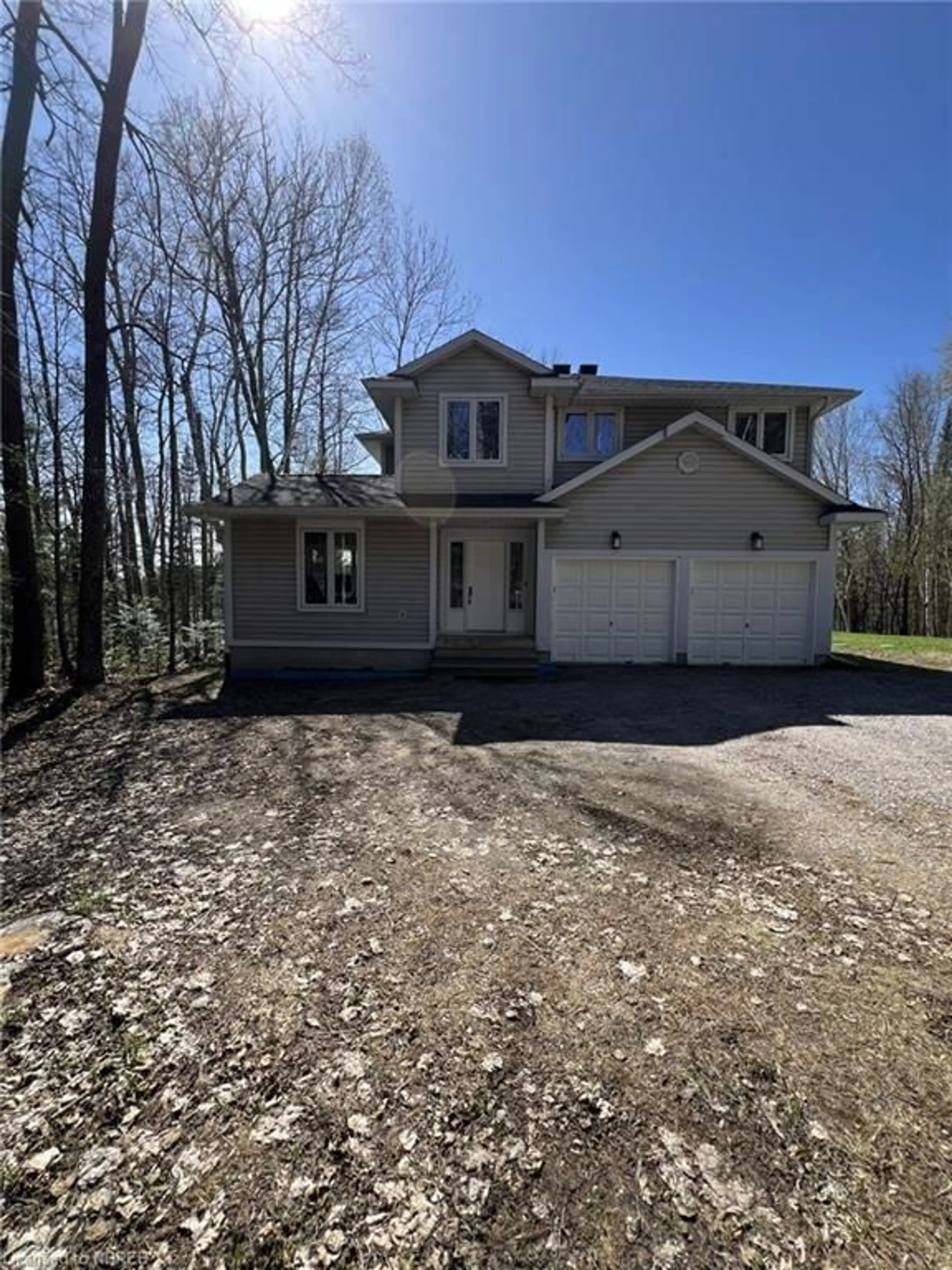 Frontside or backside of a home for 2431 Northshore Rd, North Bay Ontario P1B 8G4