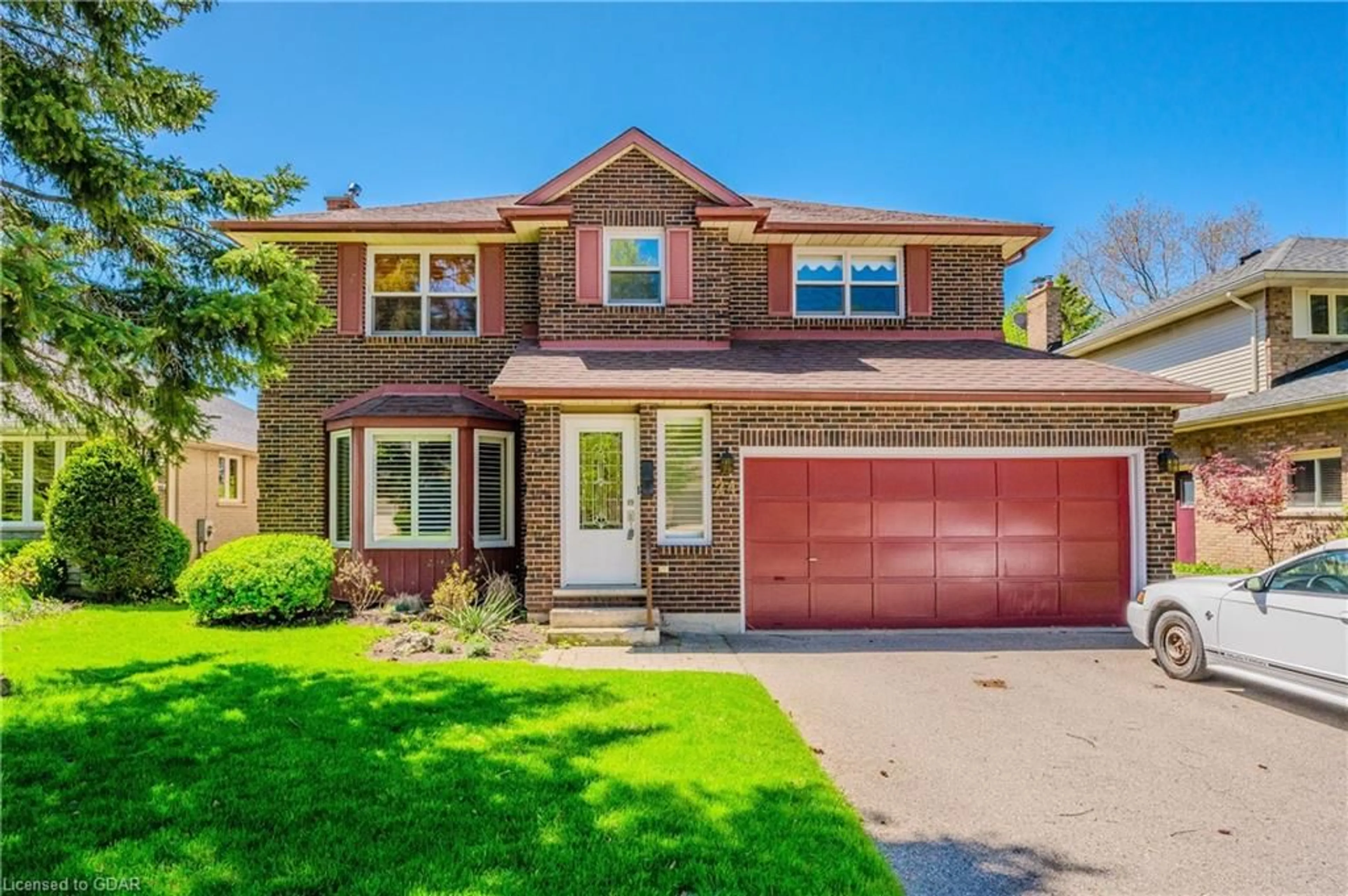 Home with brick exterior material for 24 Bridlewood Dr, Guelph Ontario N1G 4B1