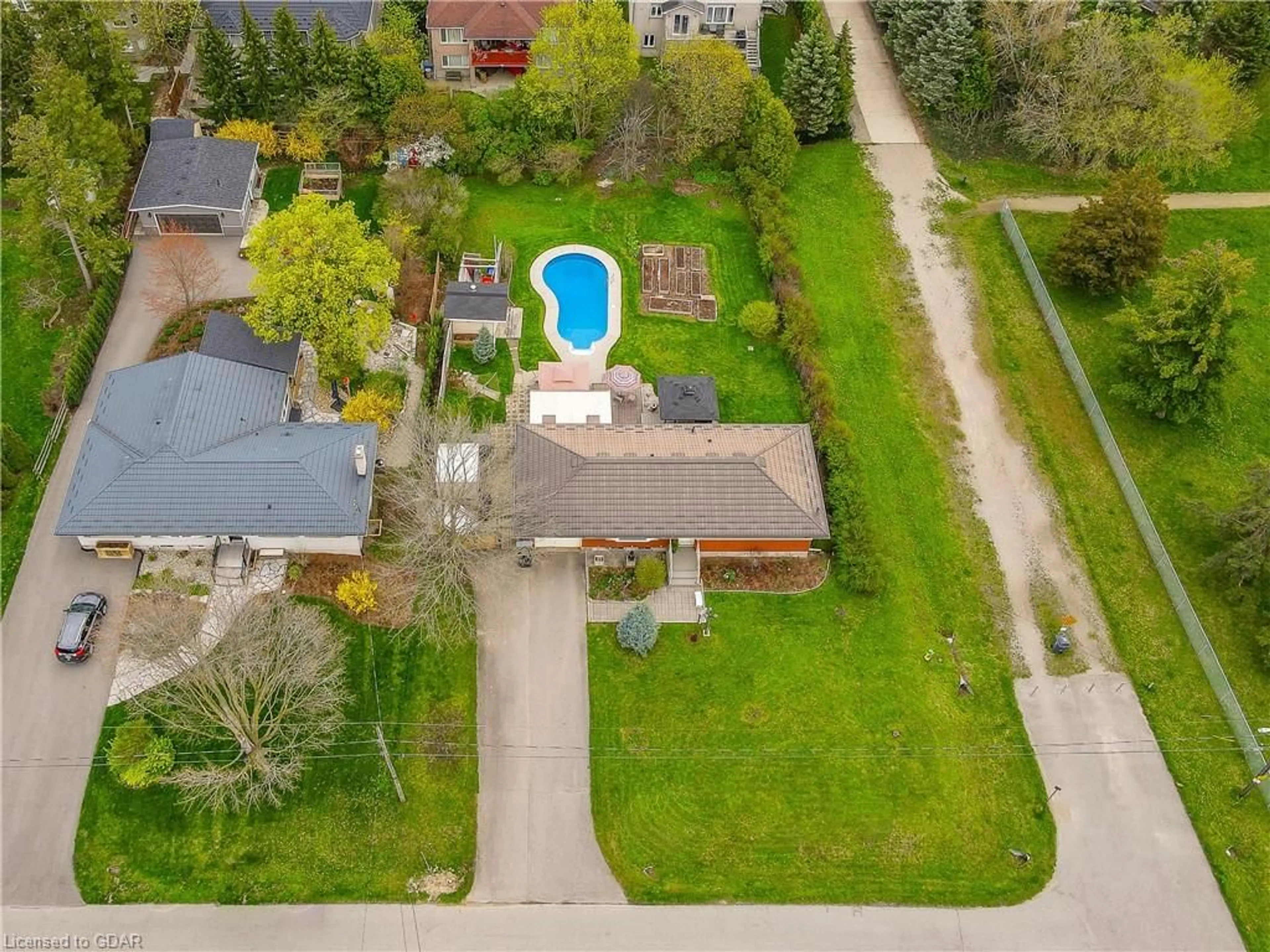 Frontside or backside of a home for 44 Ridgeway Ave, Guelph Ontario N1L 1G8