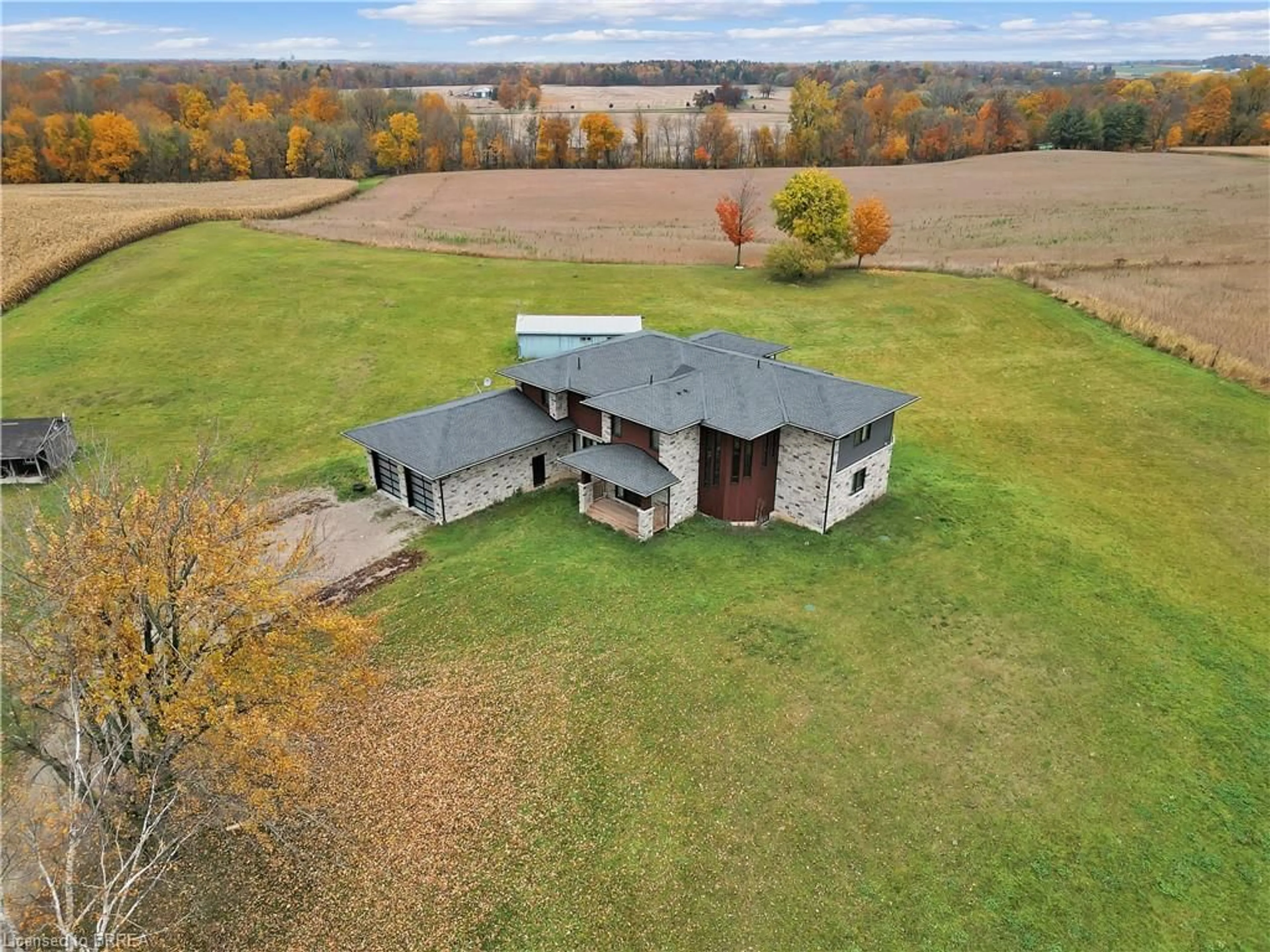 Frontside or backside of a home for 76 53 Hwy, Burford Ontario N0E 1A0