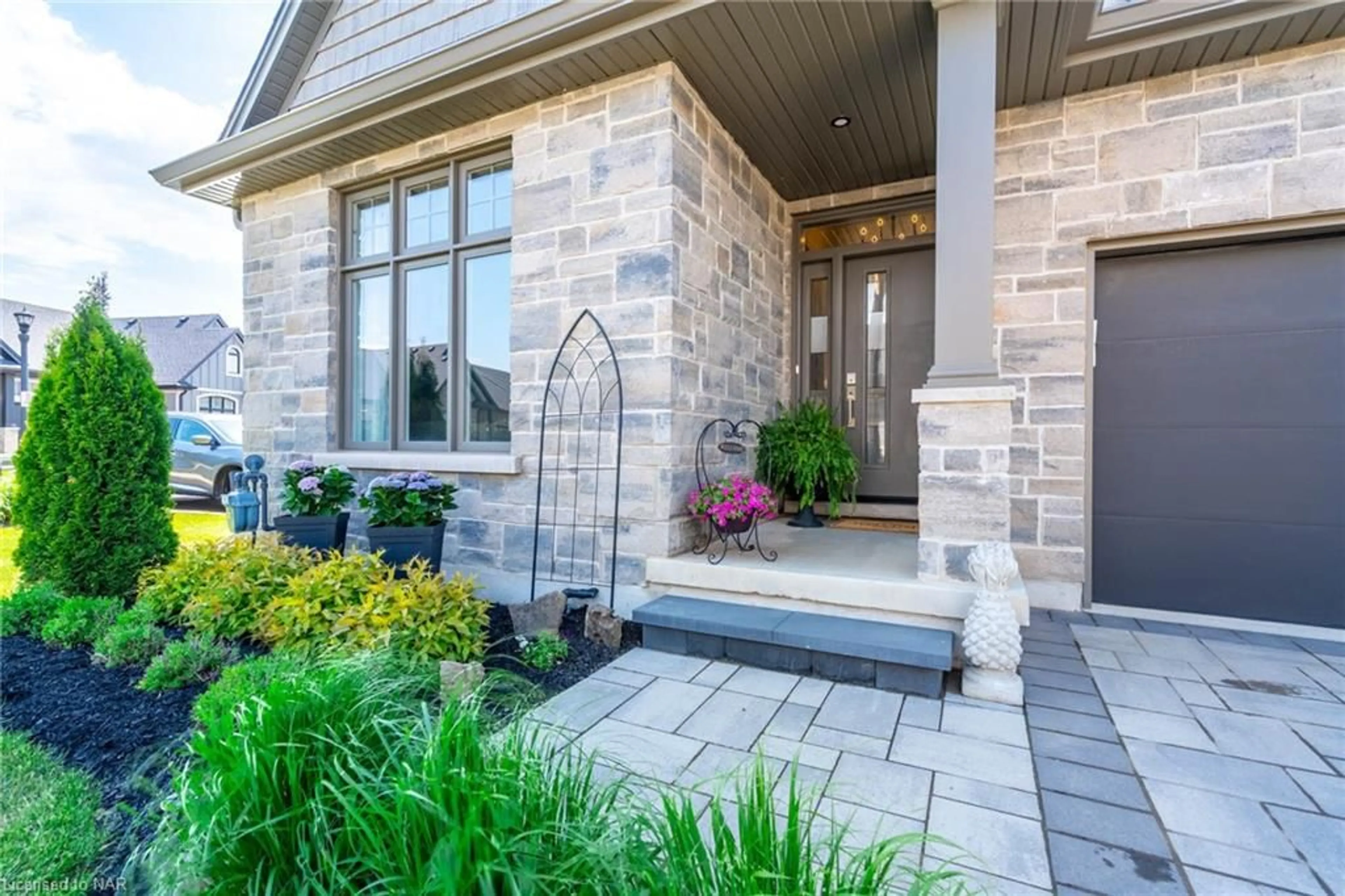Indoor entryway for 154 Port Robinson Road Rd #18, Fonthill Ontario L0S 1E6