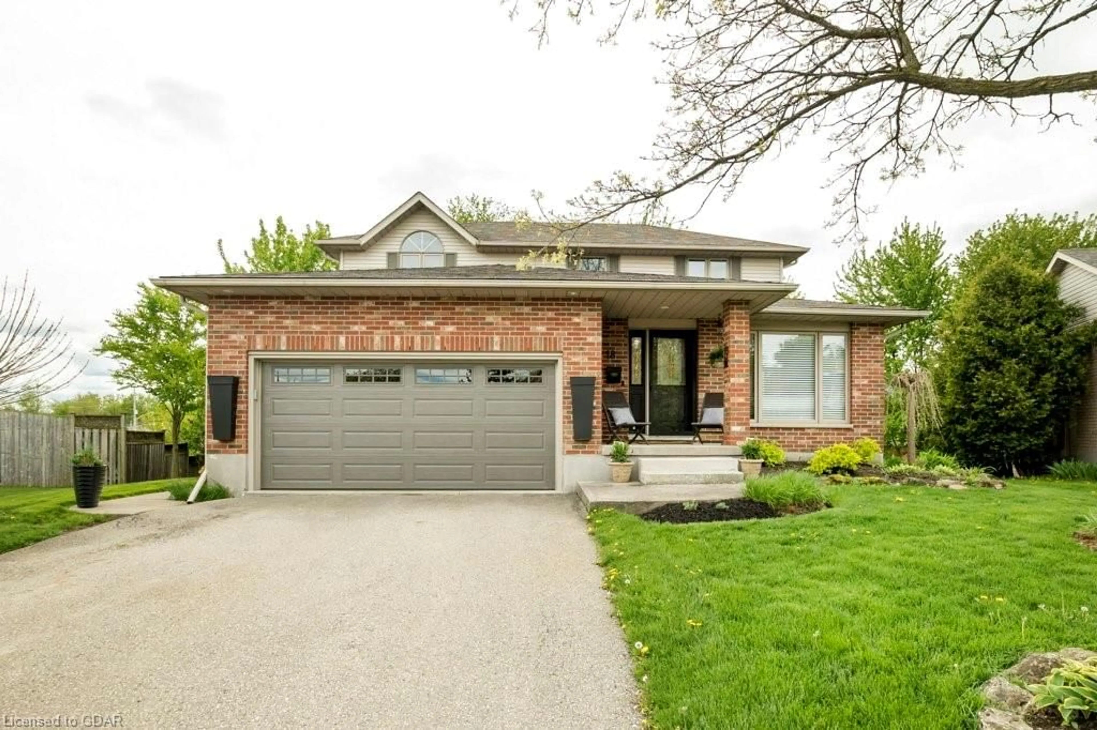 Home with brick exterior material for 18 Mclachlan Pl, Guelph Ontario N1H 8K3
