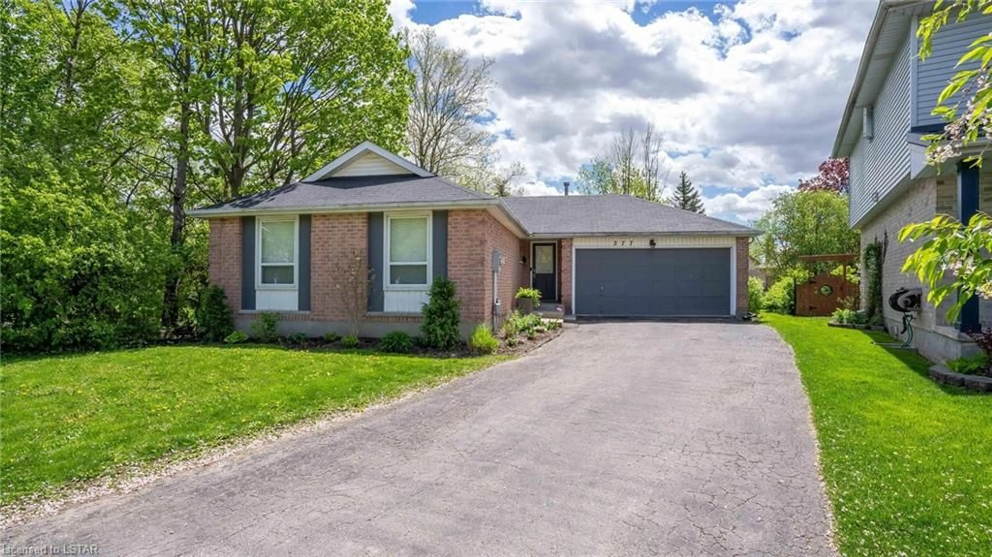Frontside or backside of a home for 277 Ferndale Ave, London Ontario N6C 5L1