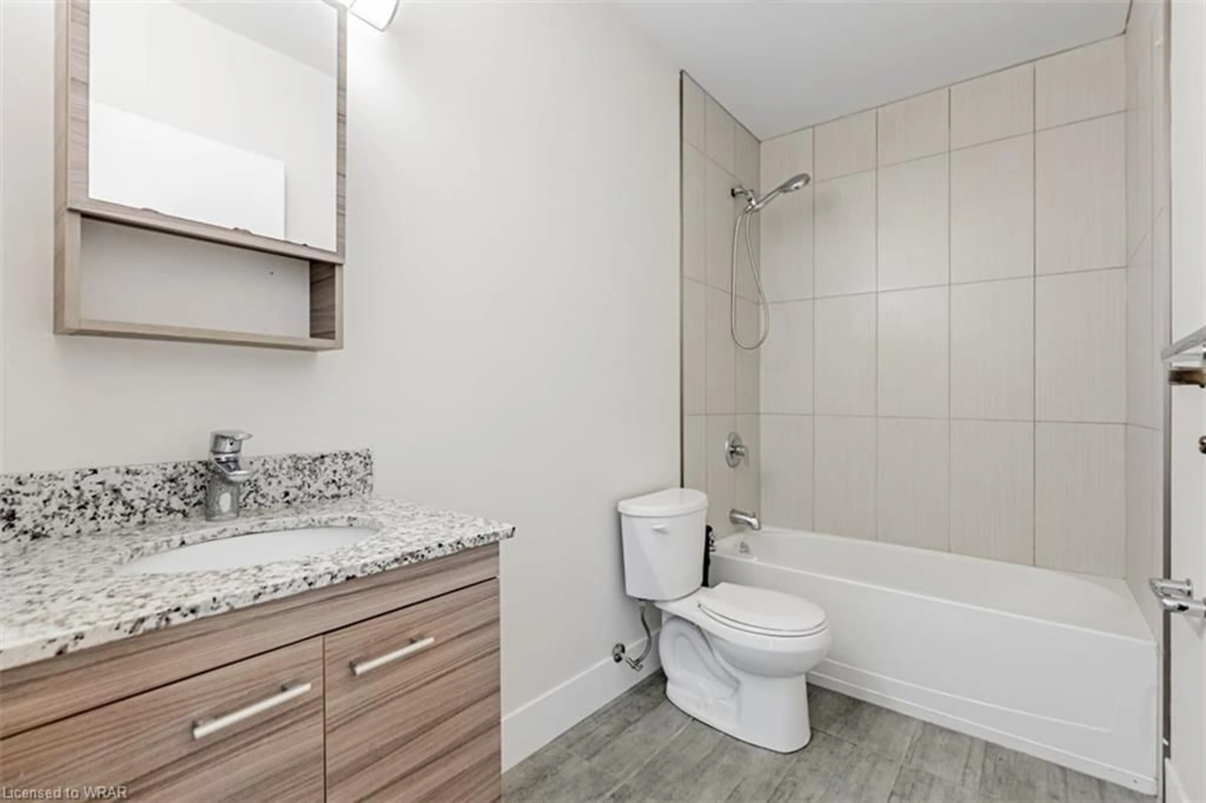 Standard bathroom for 253 Albert St #207, Waterloo Ontario N2L 0G3