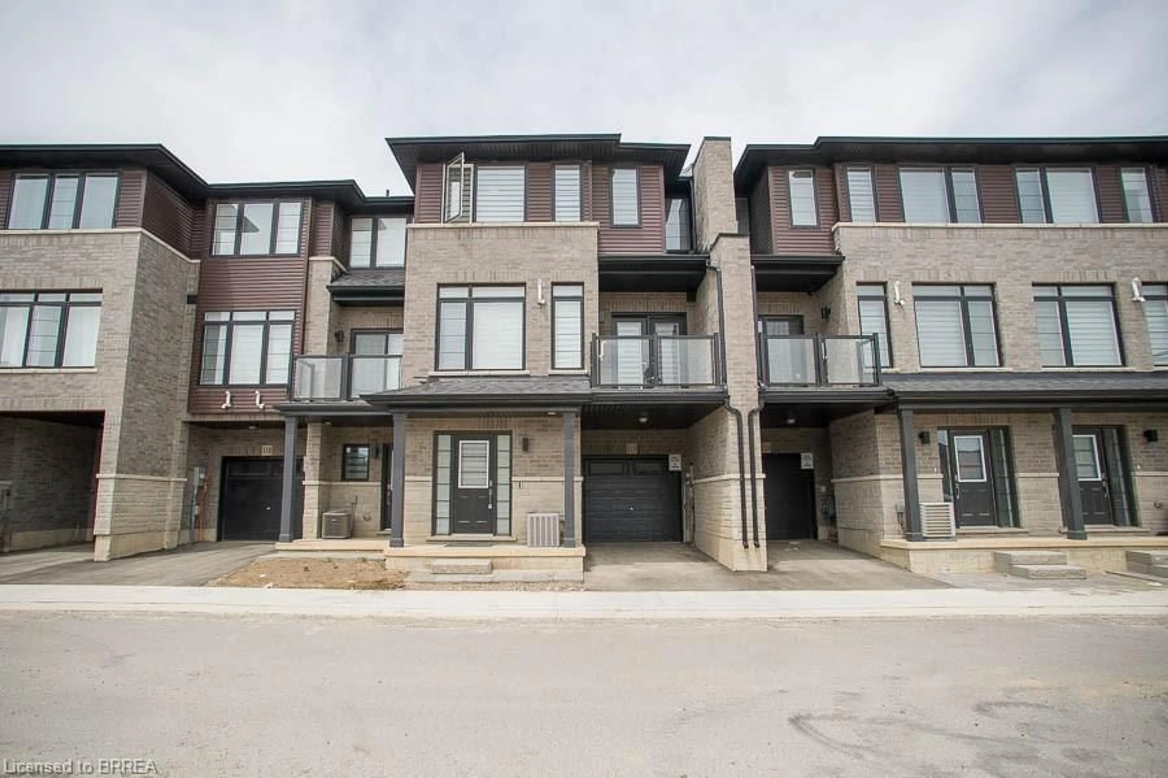 A pic from exterior of the house or condo for 461 Blackburn Dr #119, Brantford Ontario N3T 0W9