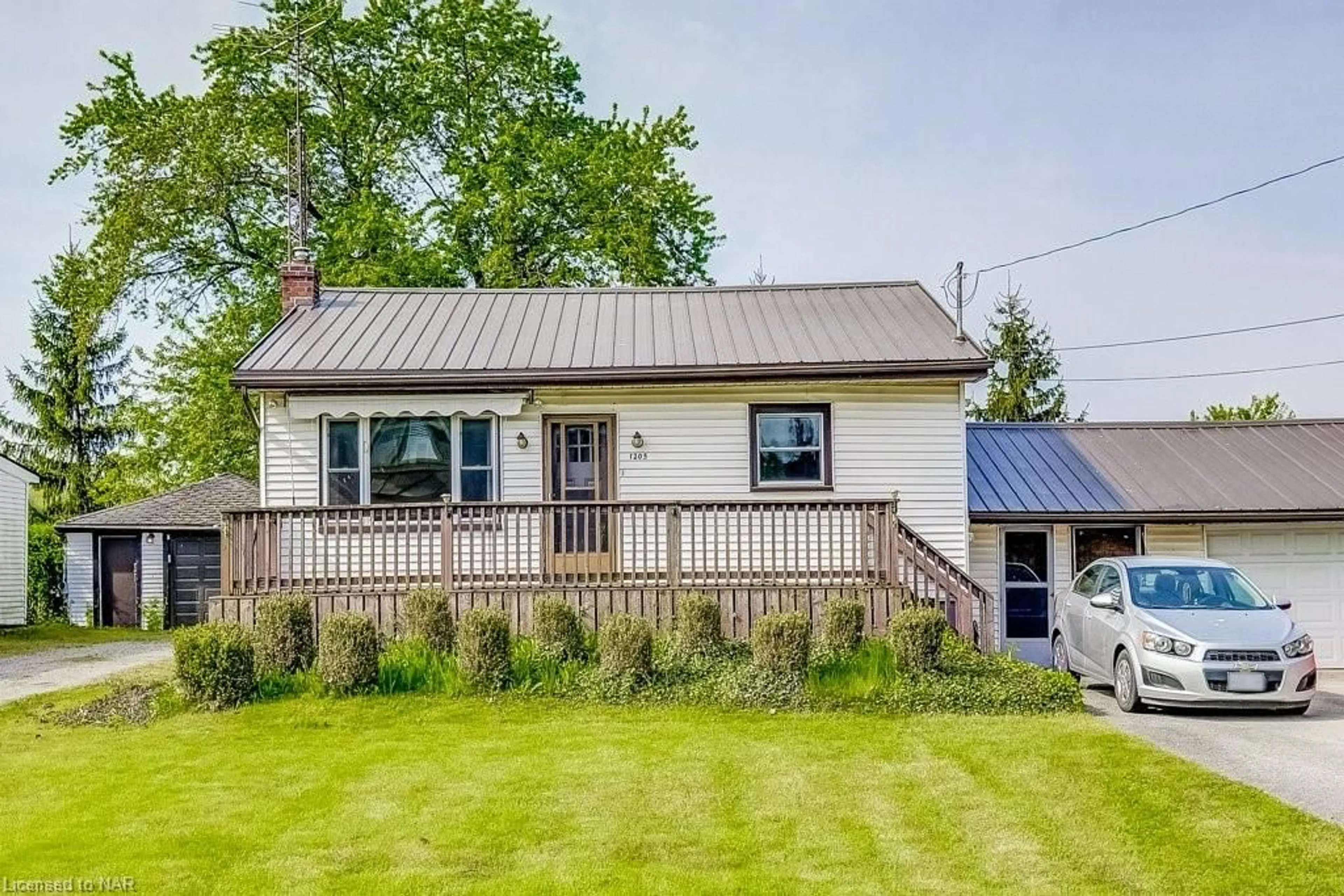 Cottage for 1205 Queenston Rd, Niagara-on-the-Lake Ontario L0S 1J0