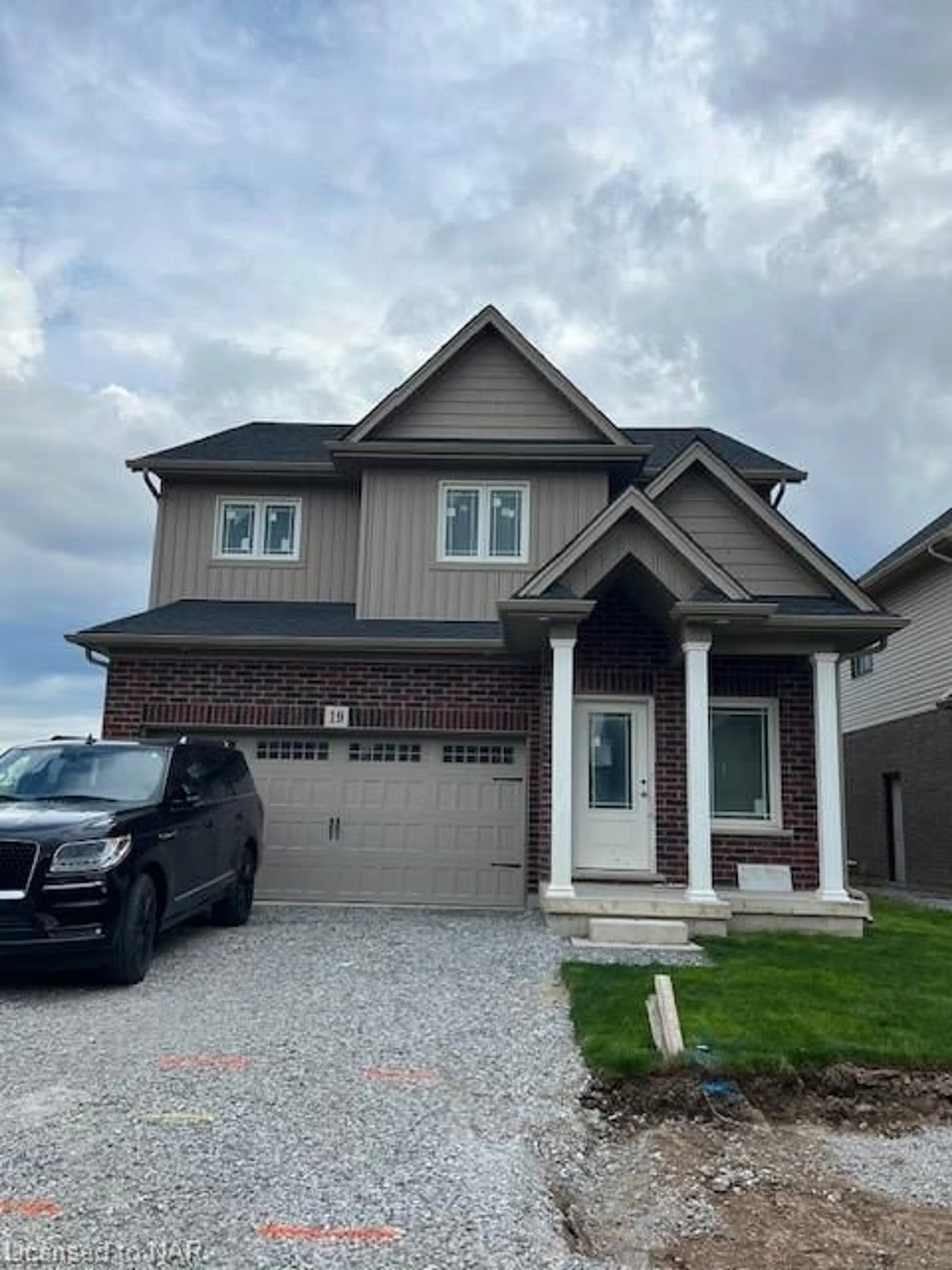 Frontside or backside of a home for 19 Alicia Cres, Thorold Ontario L2V 0M1