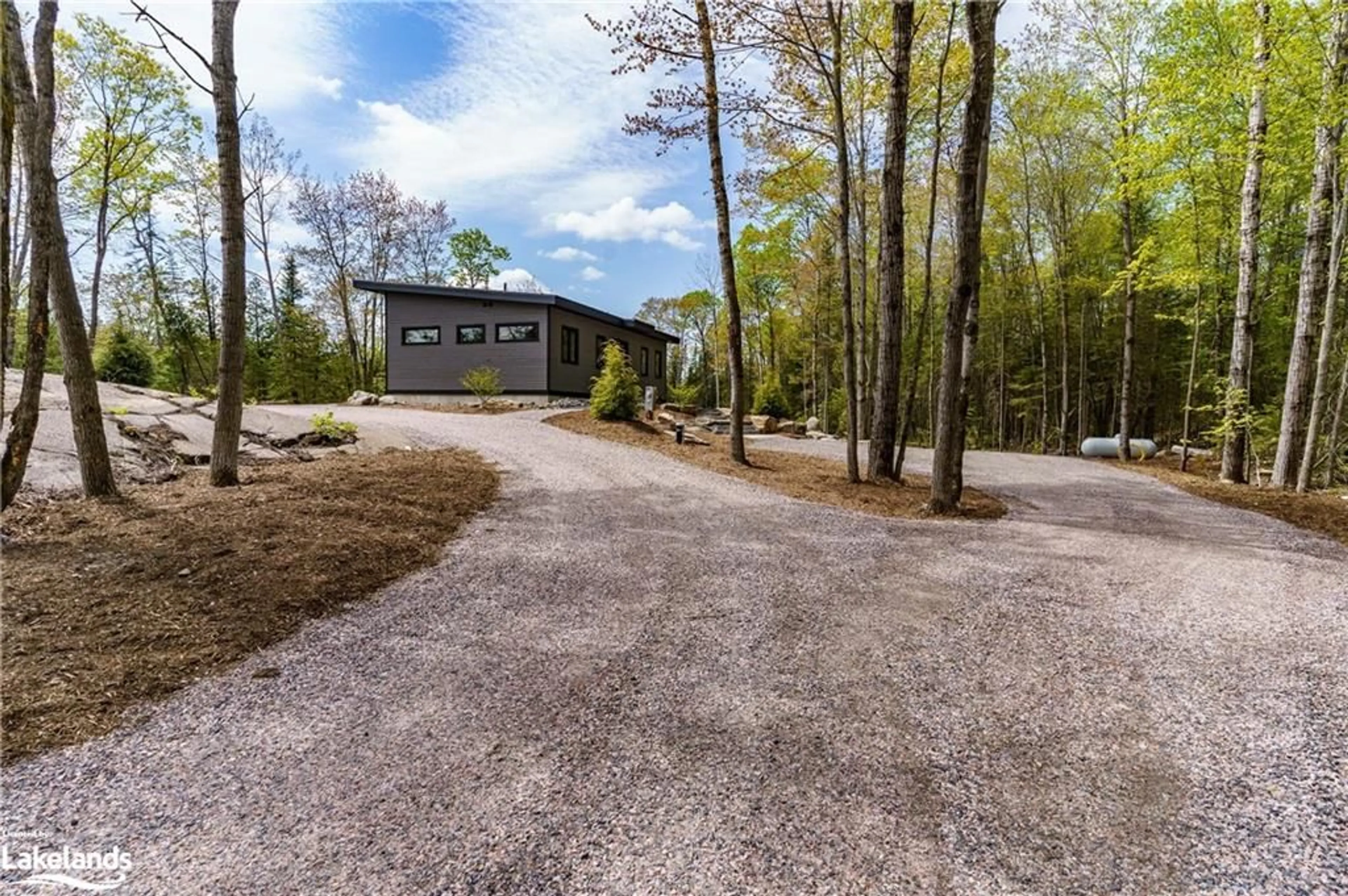 Cottage for 4205 Southwood Rd, Torrance Ontario P0C 1M0