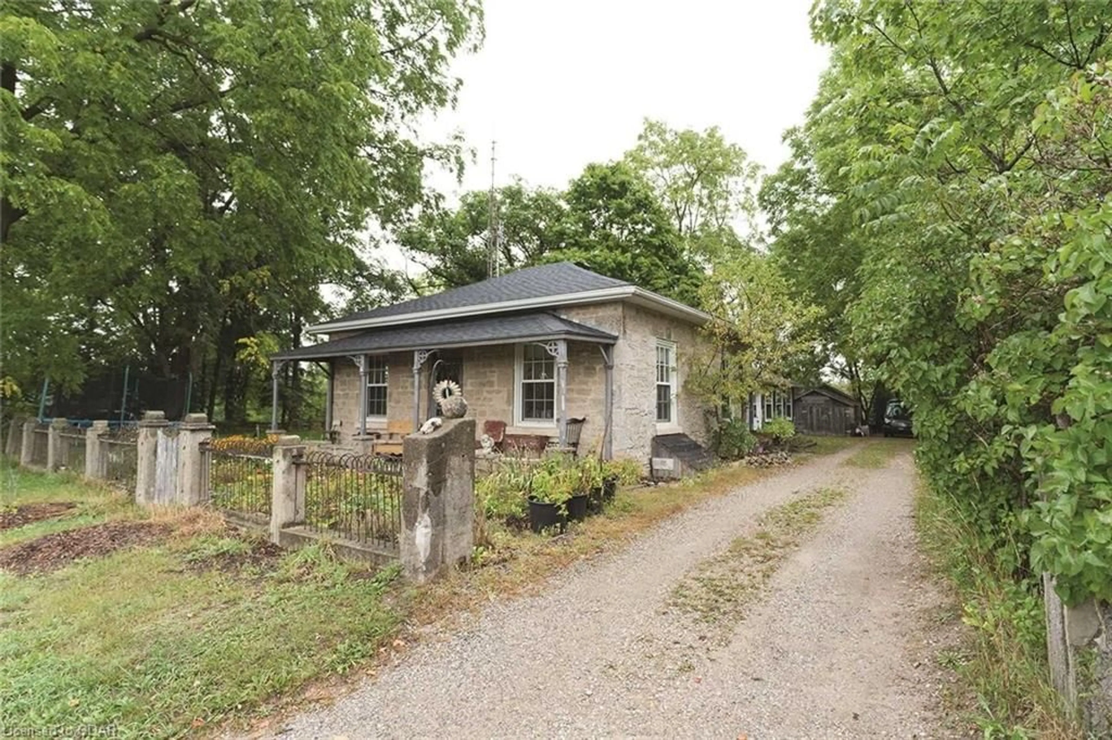 Cottage for 5259 Fourth Line, Rockwood Ontario N0B 2K0