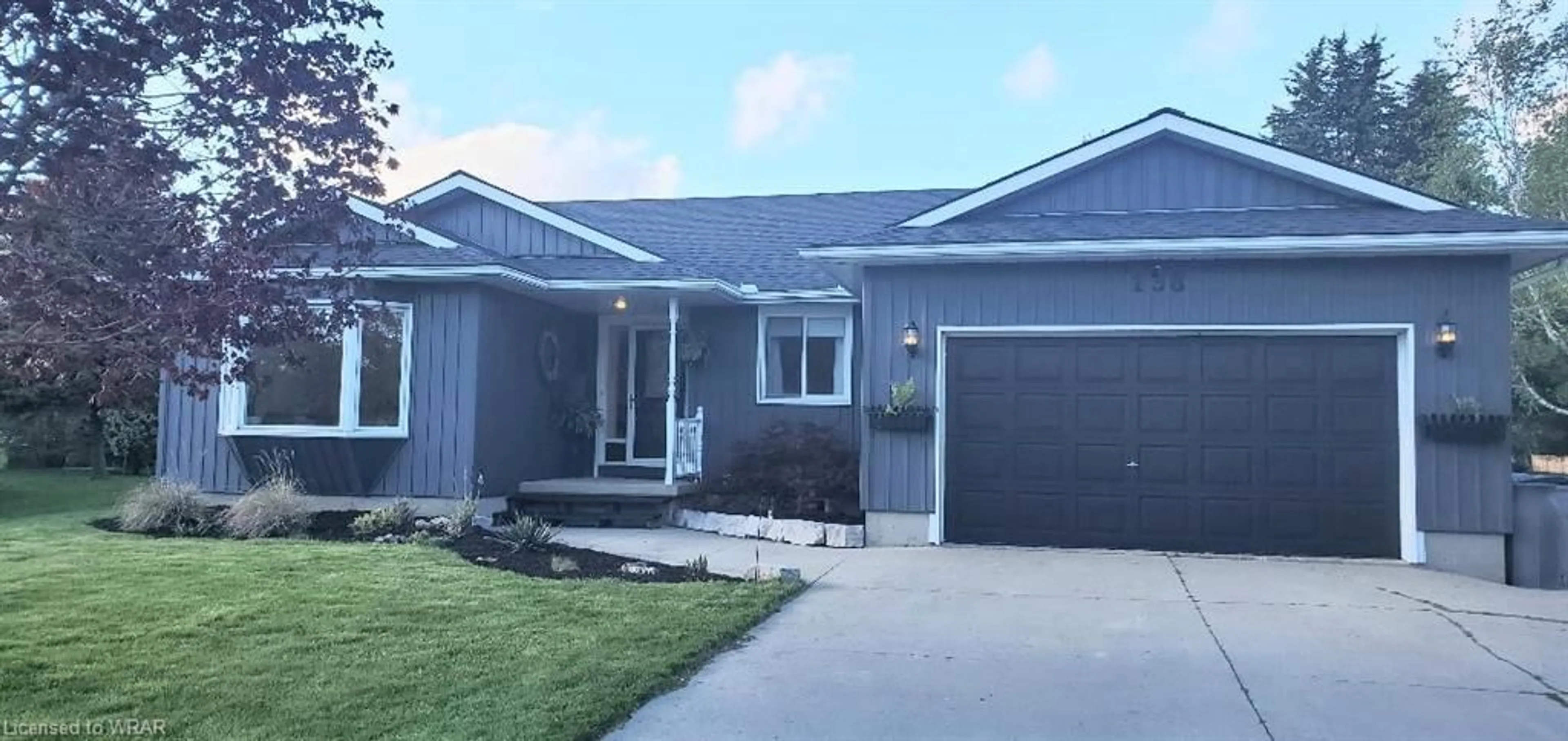 Frontside or backside of a home for 138 Mitchell Crt, Mitchell Ontario N0K 1N0